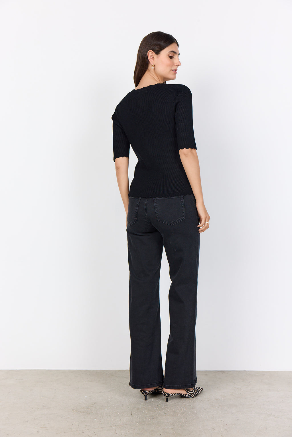 Dollie Scalloped V-Neck Cardigan