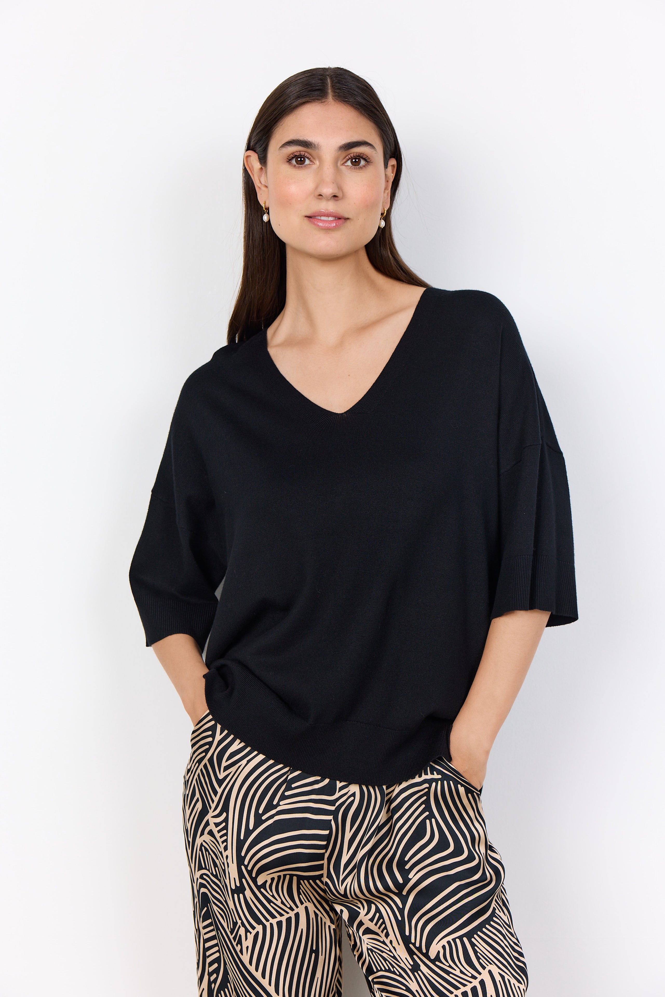 Dollie Ribbed Detail V-Neck Top