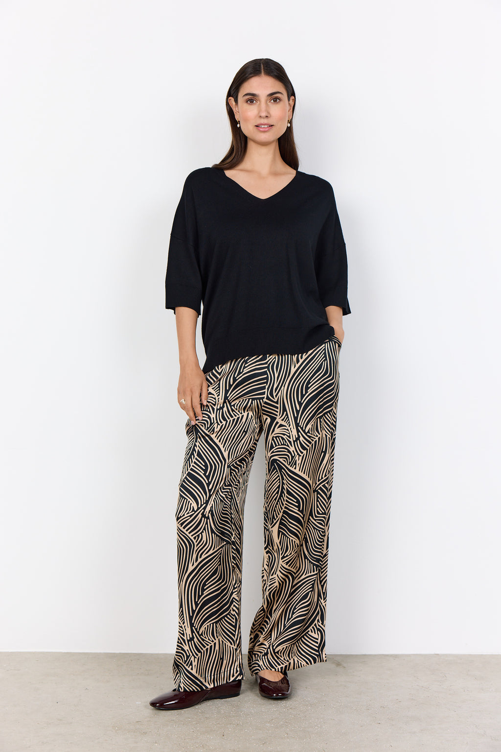 Dollie Ribbed Detail V-Neck Top