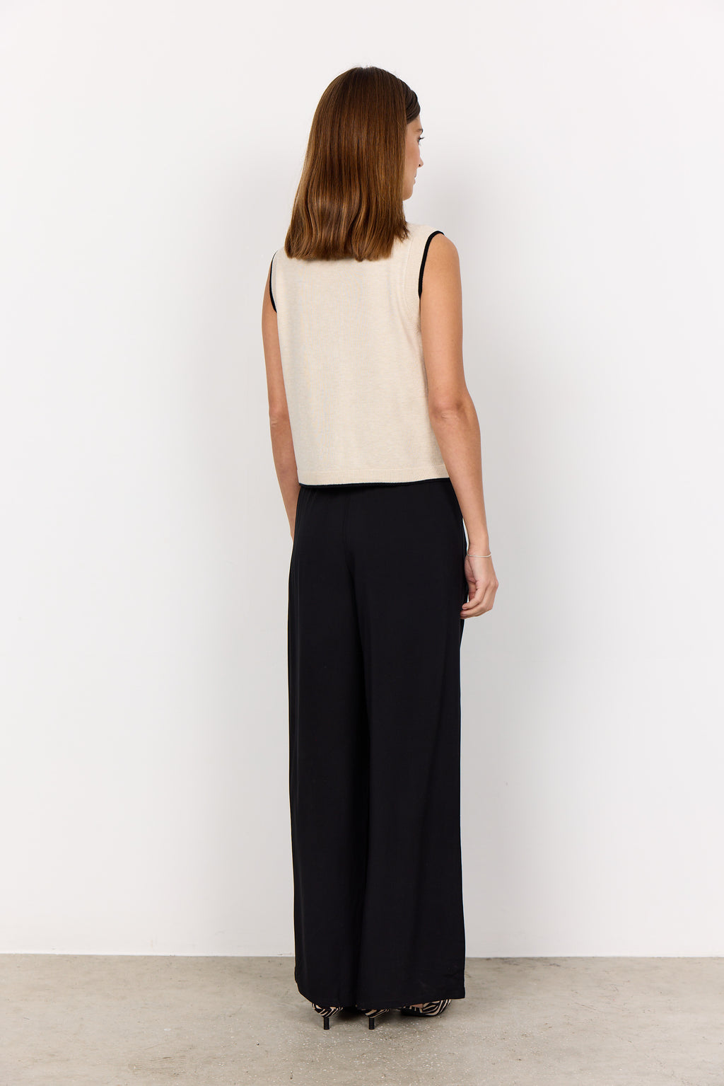 Dollie Contrast Trim Waistcoat