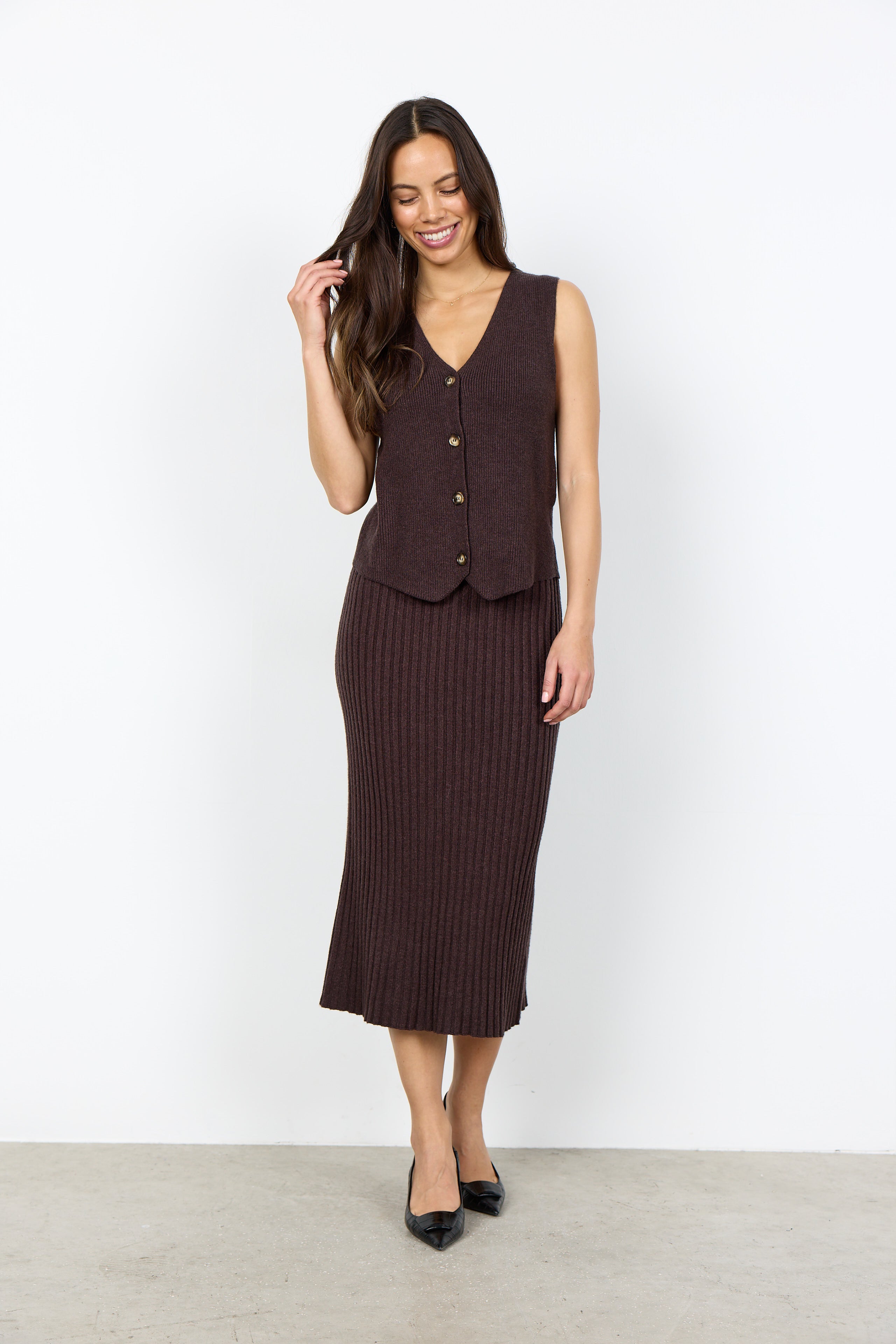 Kanita Ribbed Knit Midi Skirt