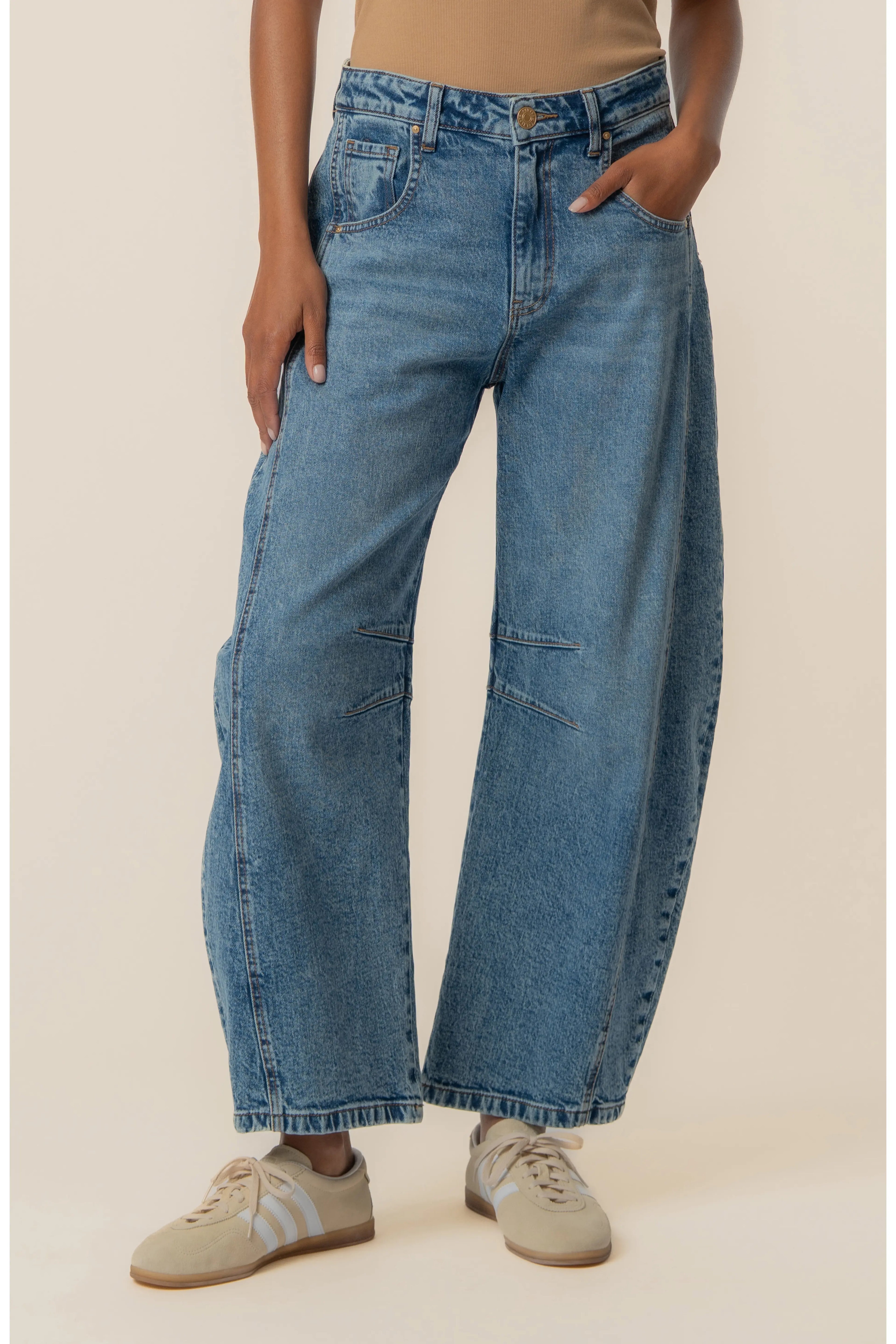 Ashlyn High Rise Horseshoe Barrel Leg