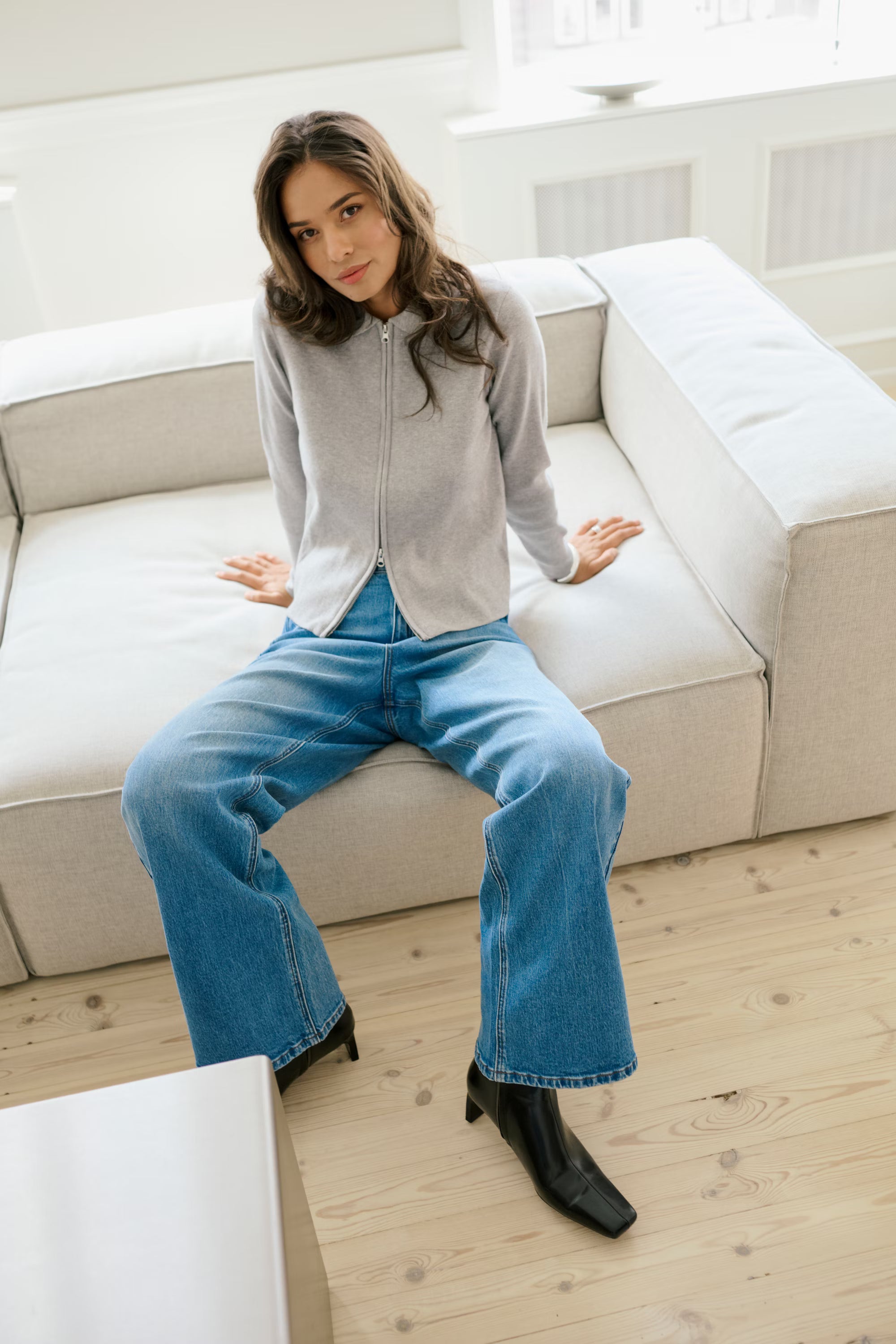 Visja Zip-Up Cardigan
