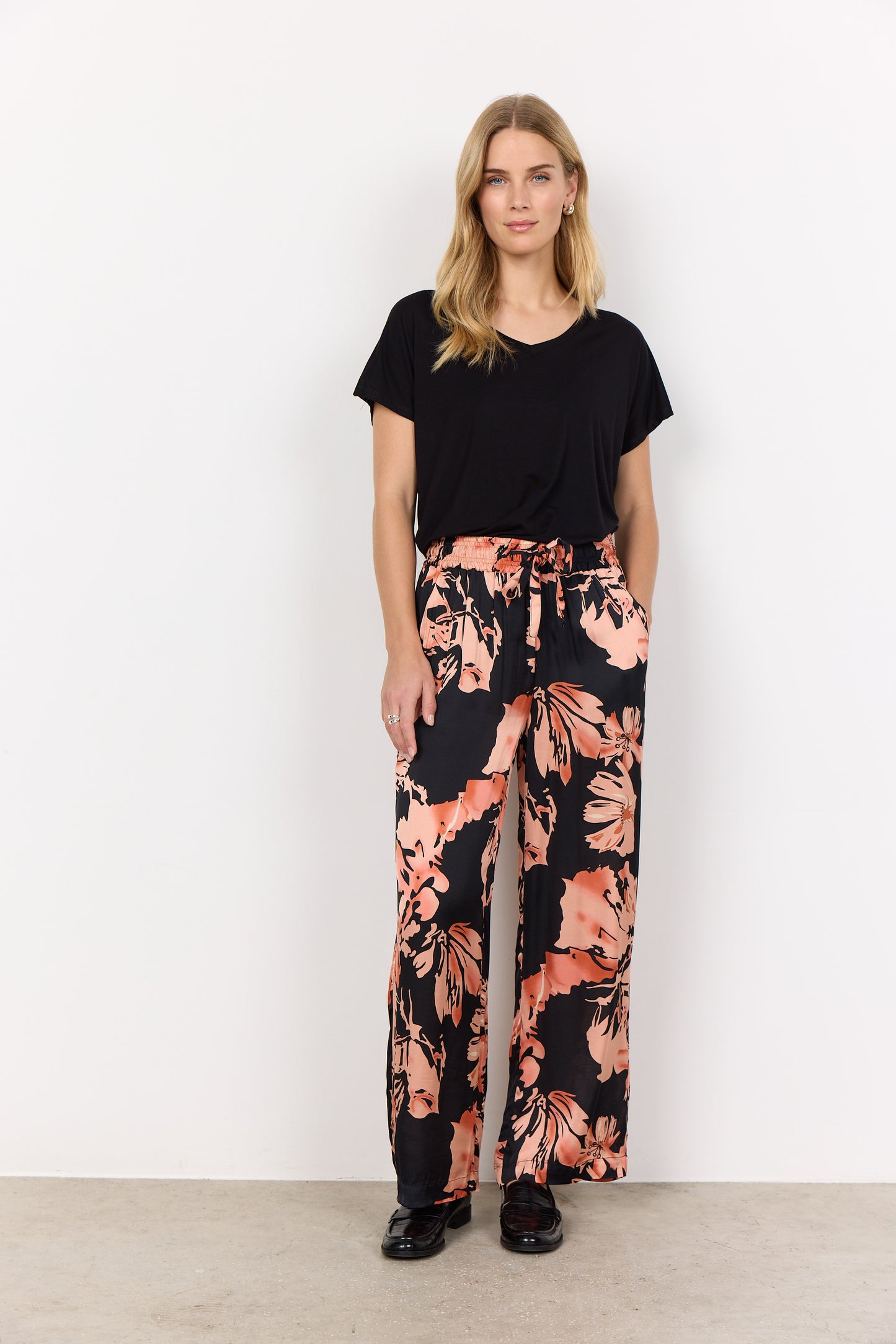 Peach Flowy Floral Pant