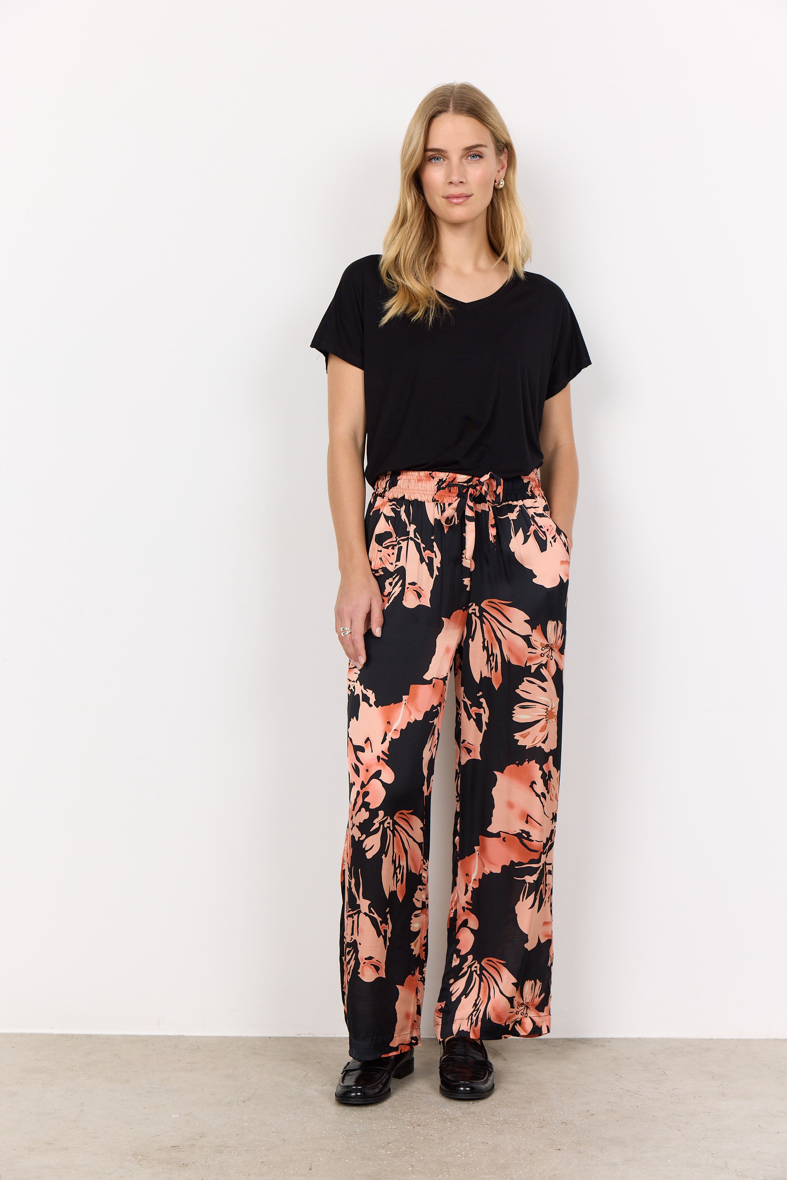 Peach Flowy Floral Pant