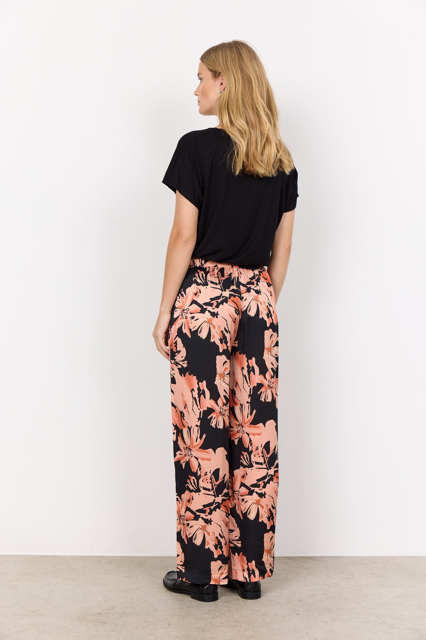 Peach Flowy Floral Pant