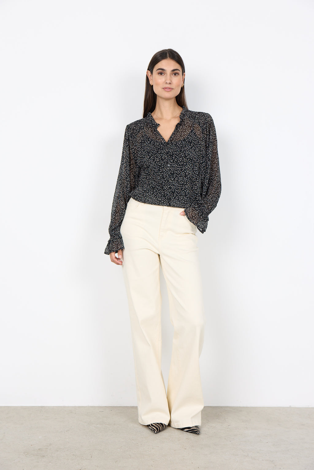 Bebbie Frill Button-Down Leaf Blouse