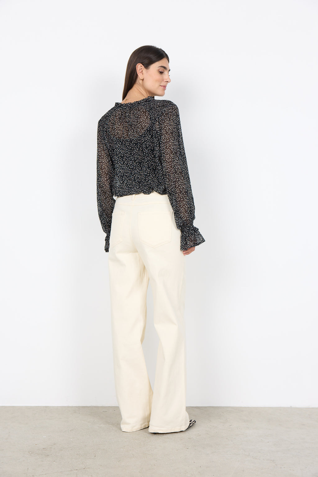 Bebbie Frill Button-Down Leaf Blouse