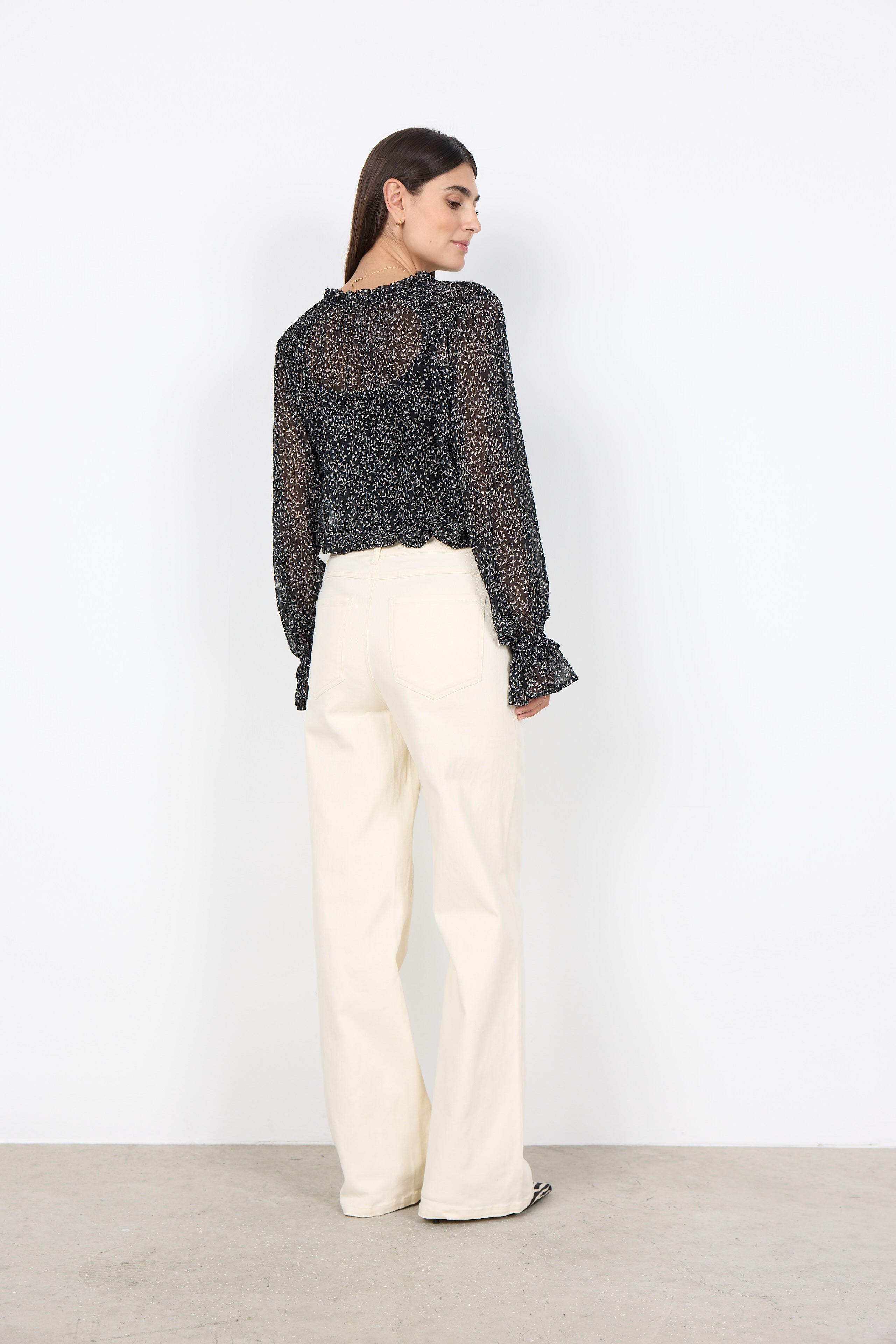 Bebbie Frill Button-Down Leaf Blouse