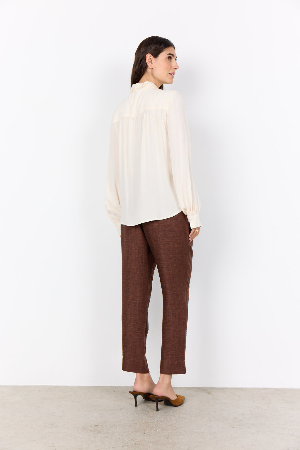 Radia Lace Collar Long Sleeve Blouse