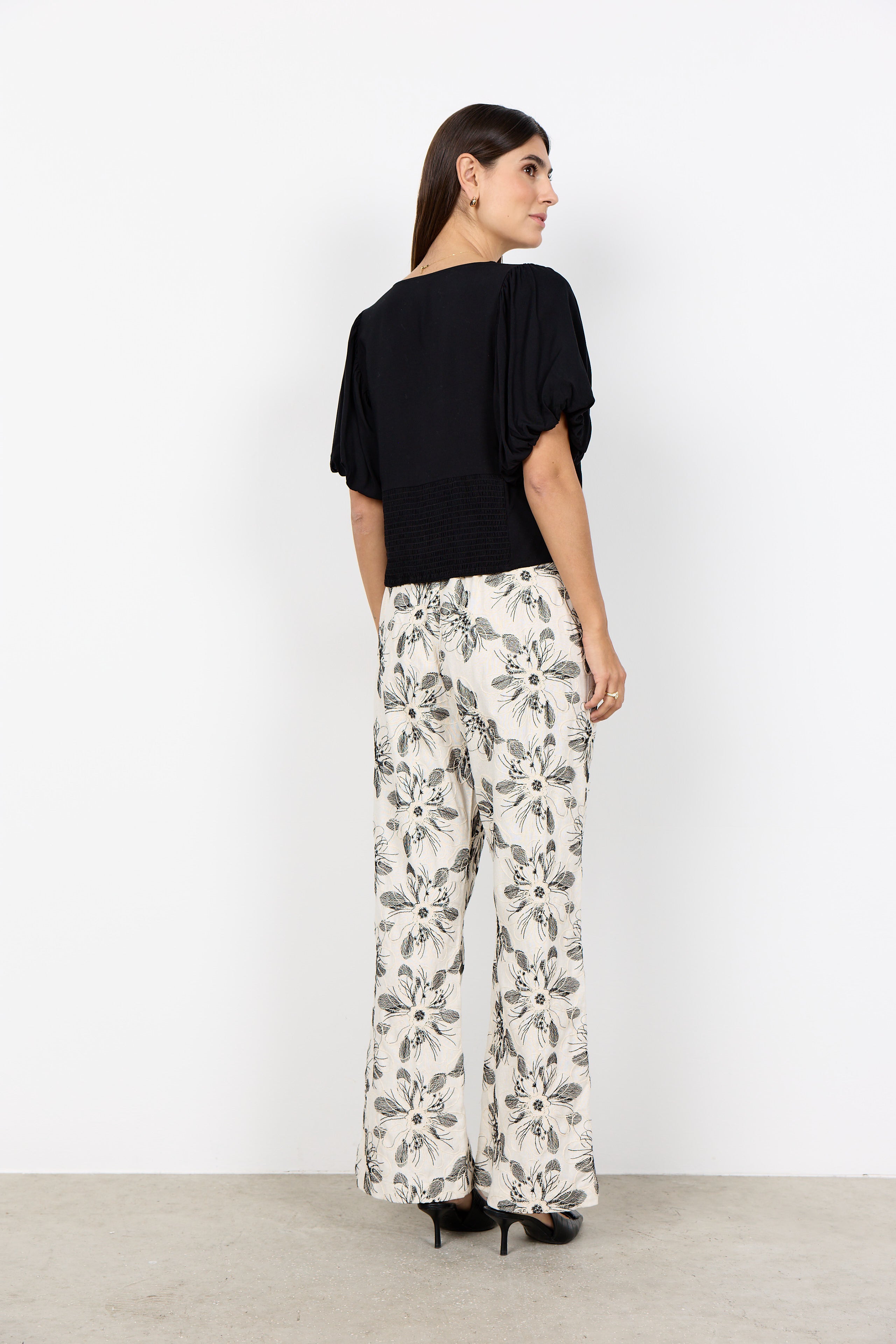 Radia Puff Sleeve Blouse