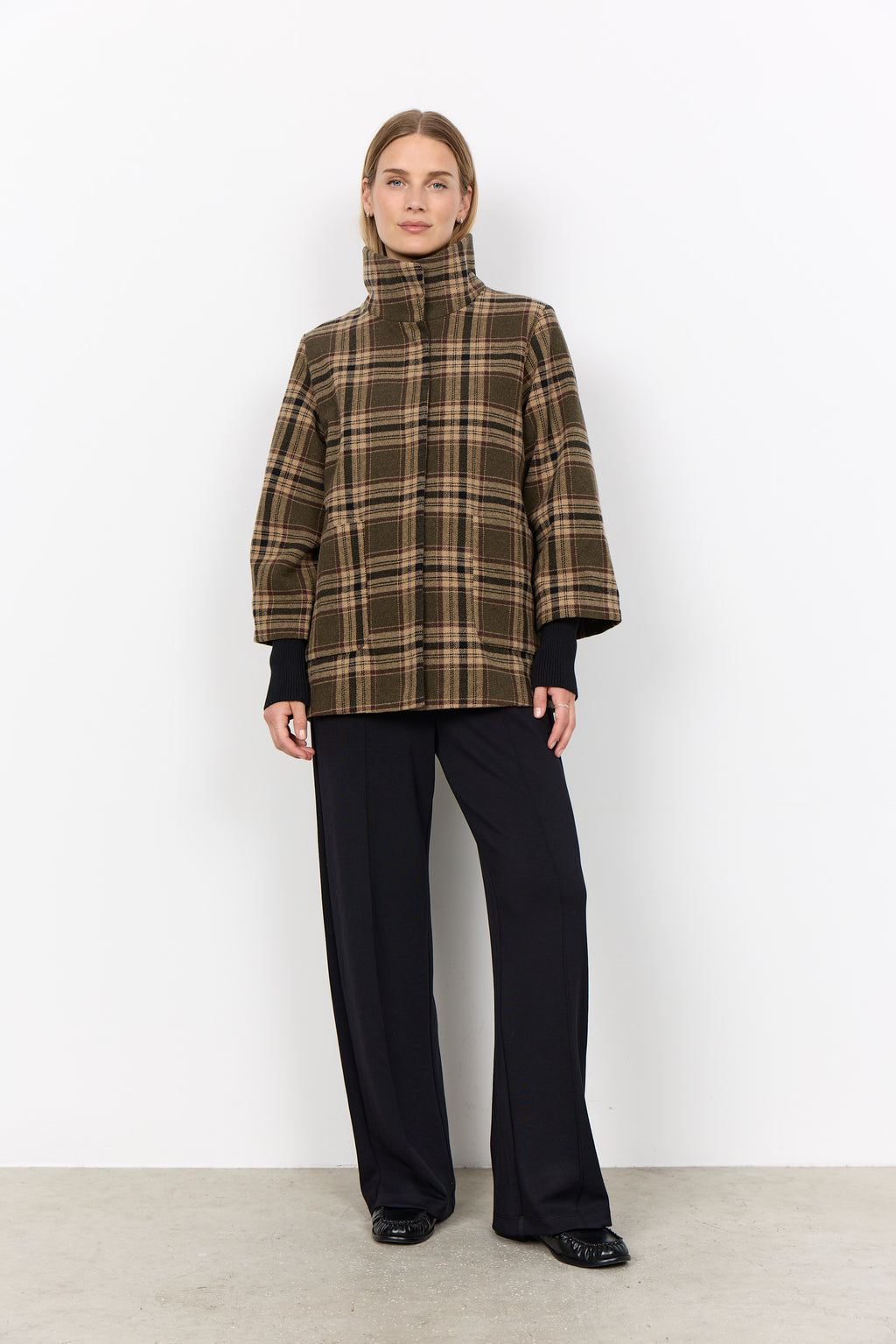 Gerlinde Funnel Neck Plaid Jacket