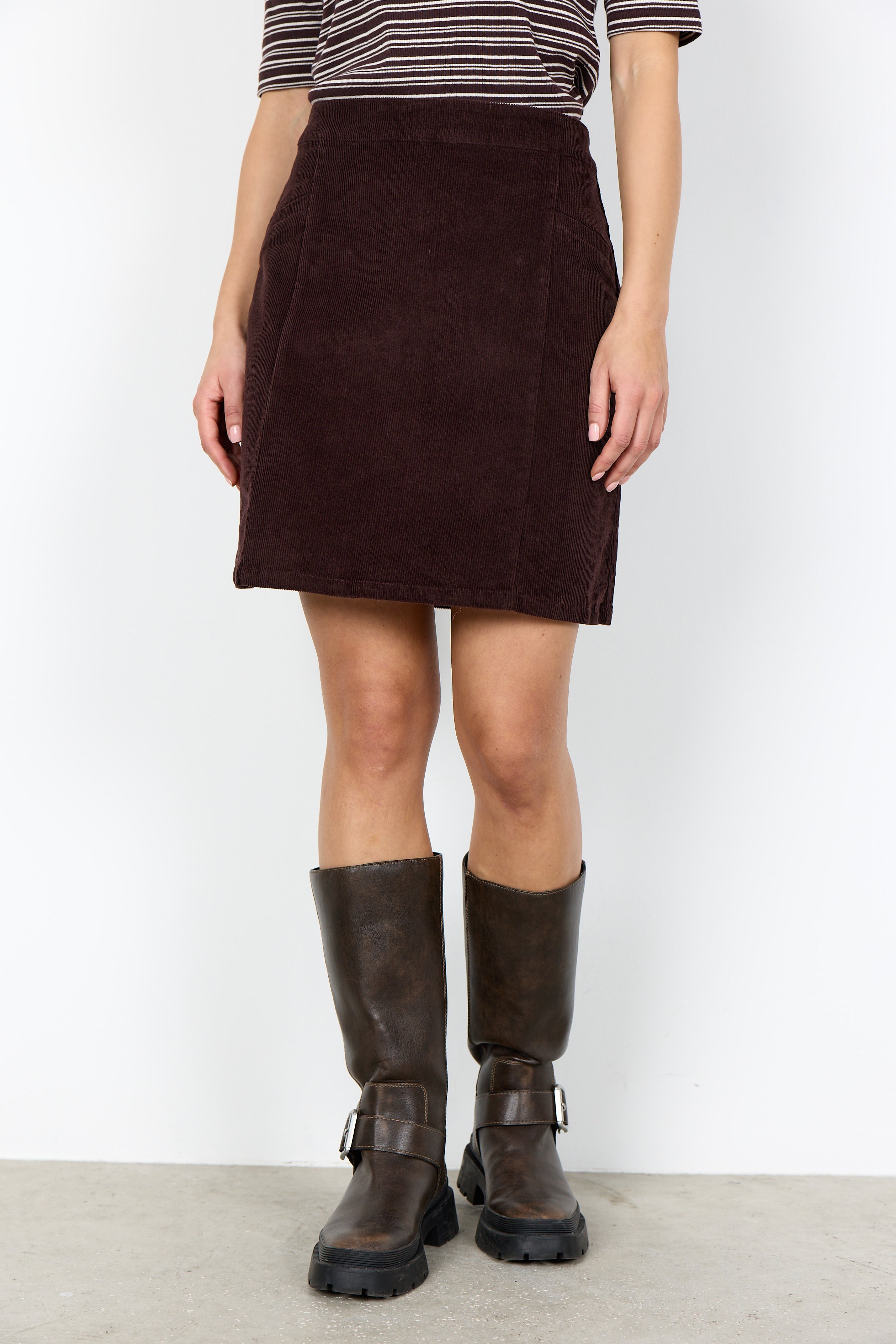 Helin Mid-Thigh Corduroy Skirt
