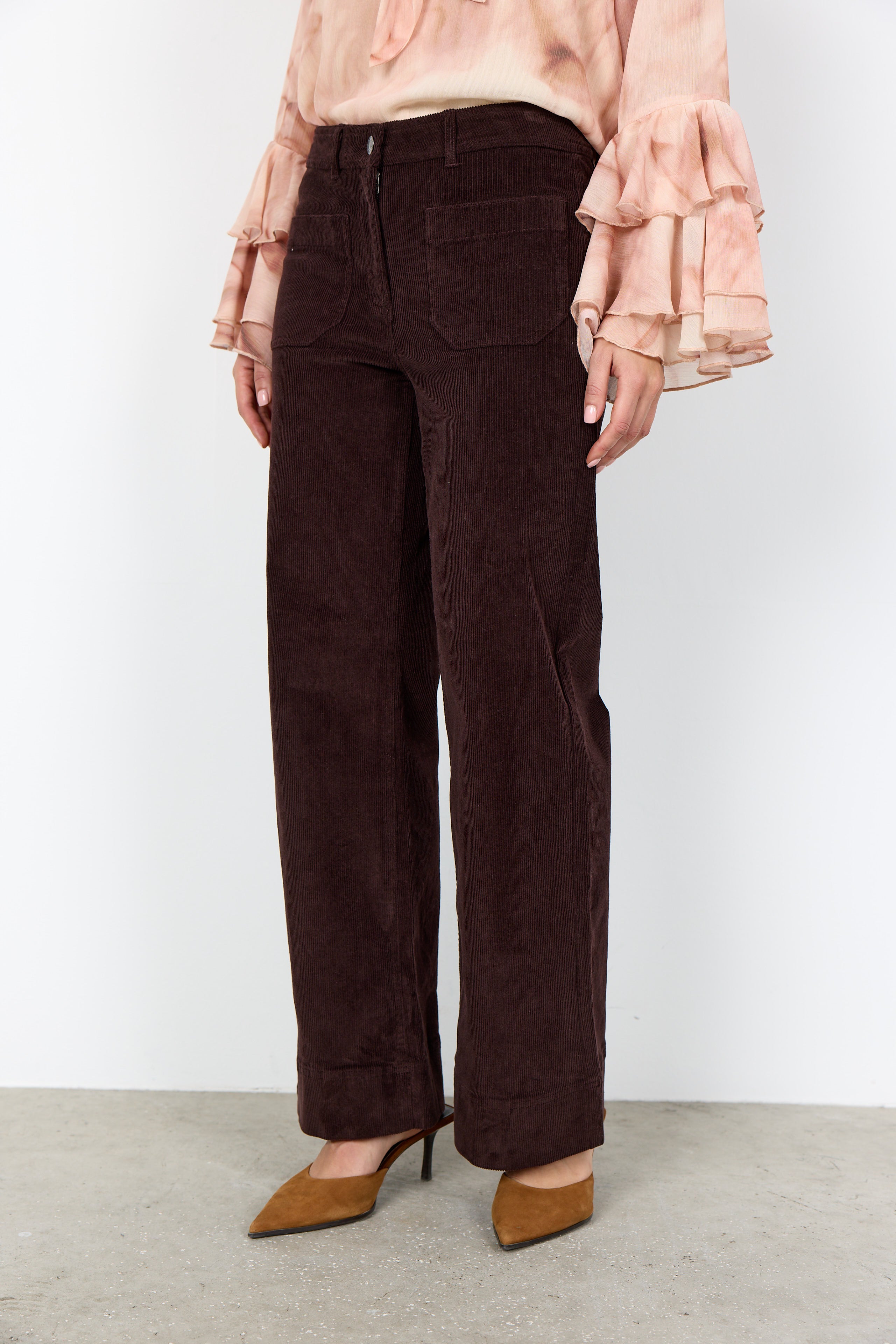 Helin Wide Leg Patch Pocket Corduroy Pants