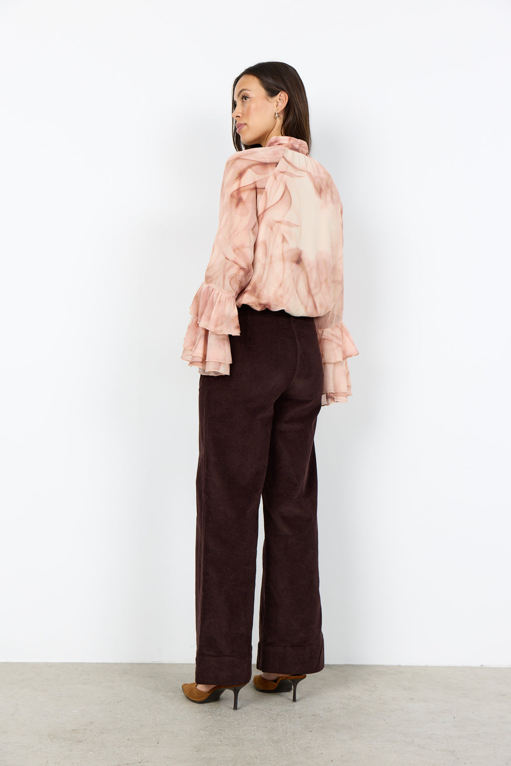 Helin Wide Leg Patch Pocket Corduroy Pants