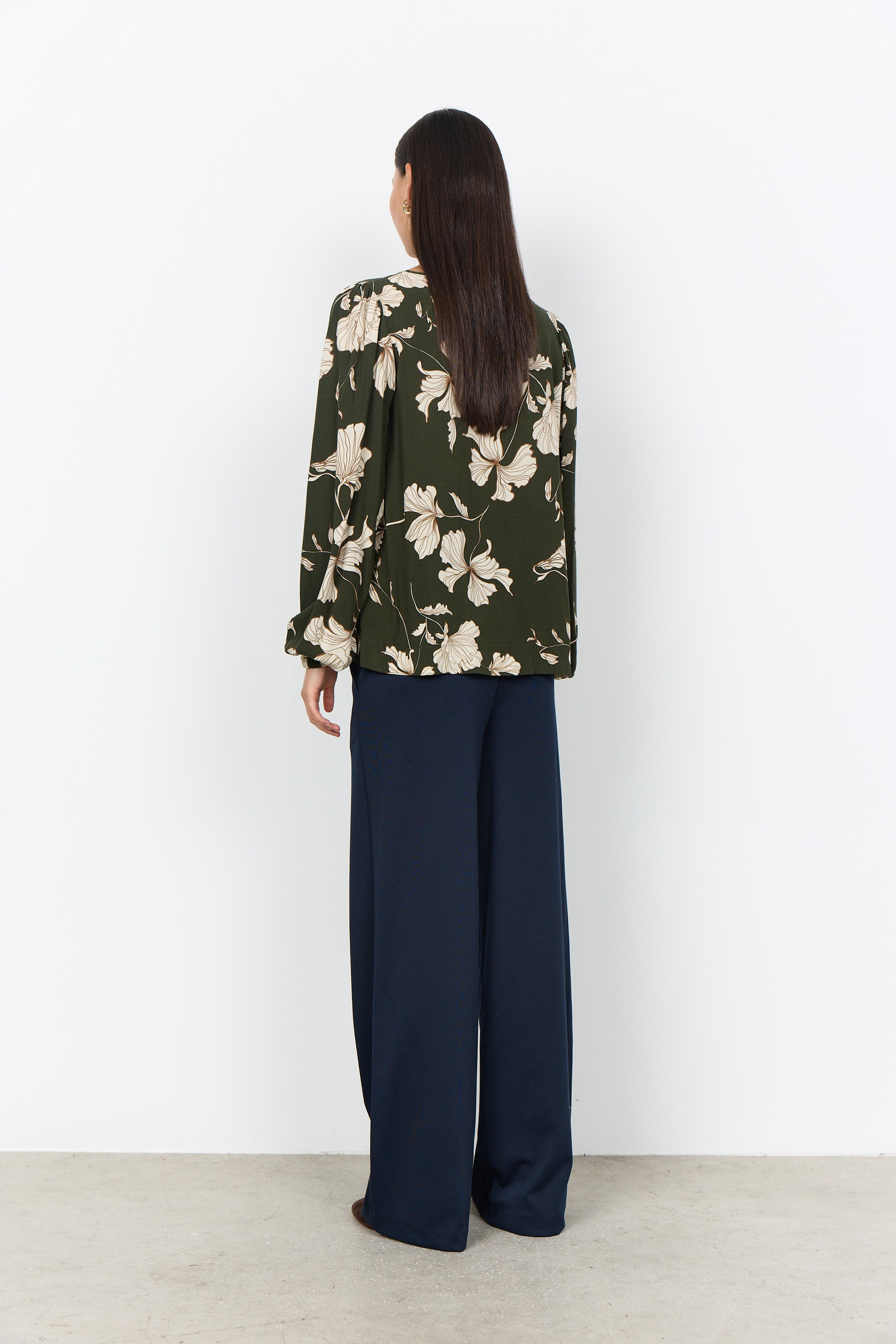 Hamida Round Neck Floral Blouse