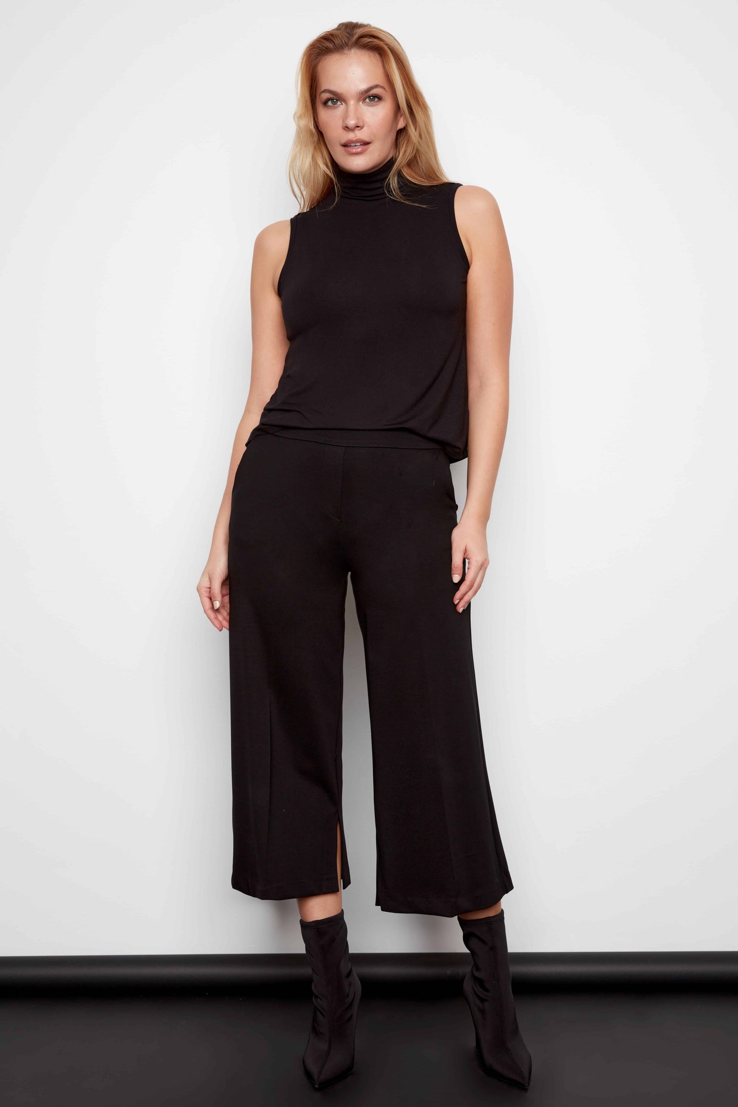 Senna Cropped Wide-Leg Ponte Pant