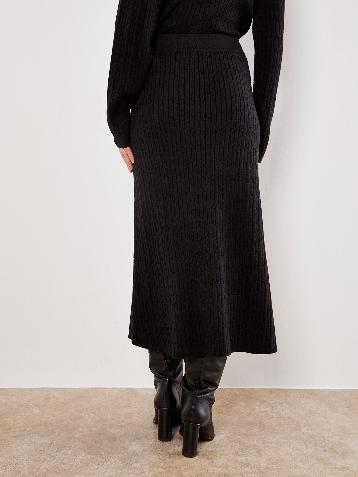 Fine Gauge Cable Knit Midi Skirt