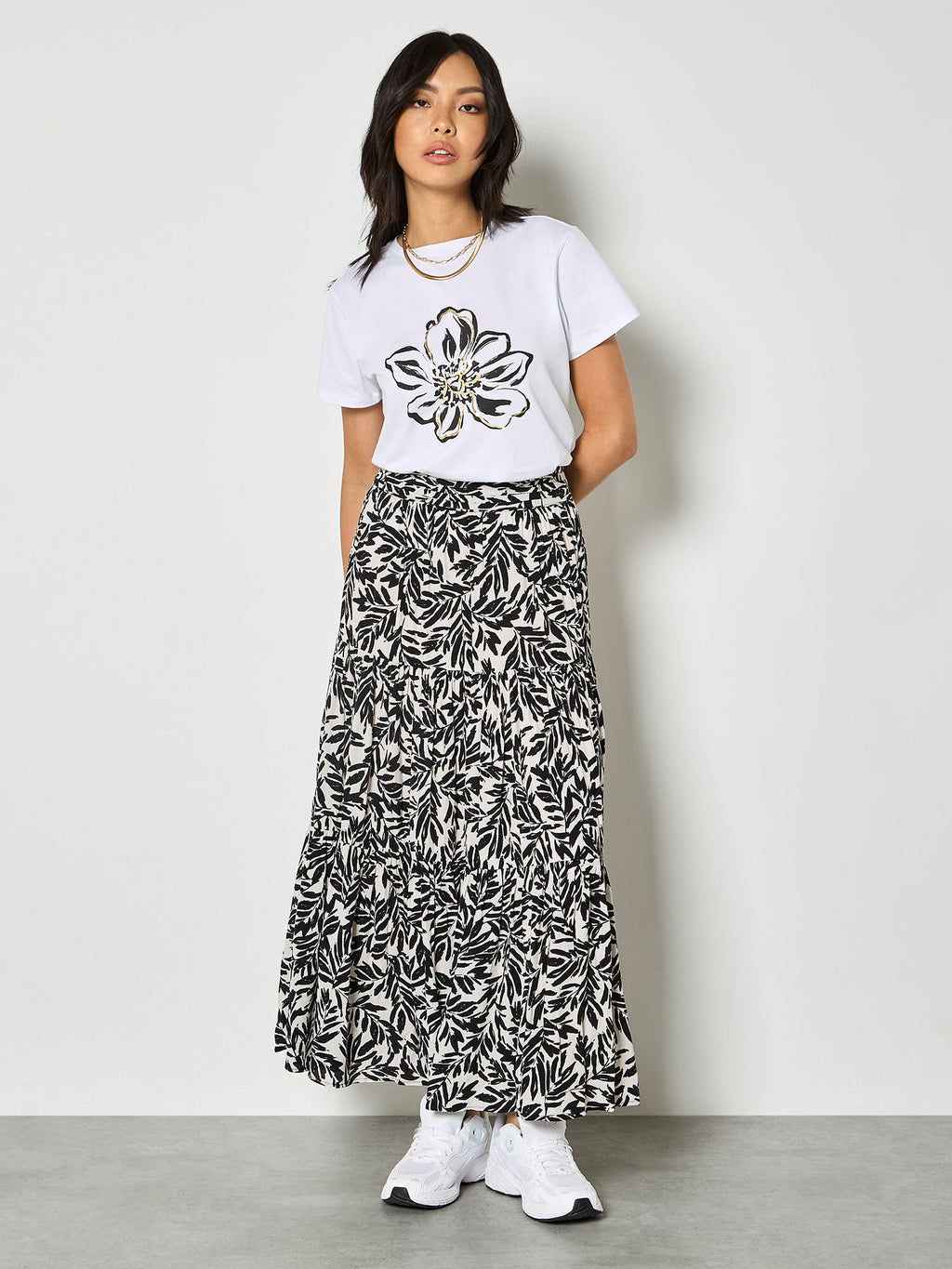 Leaf Print Tiered Midi Skirt