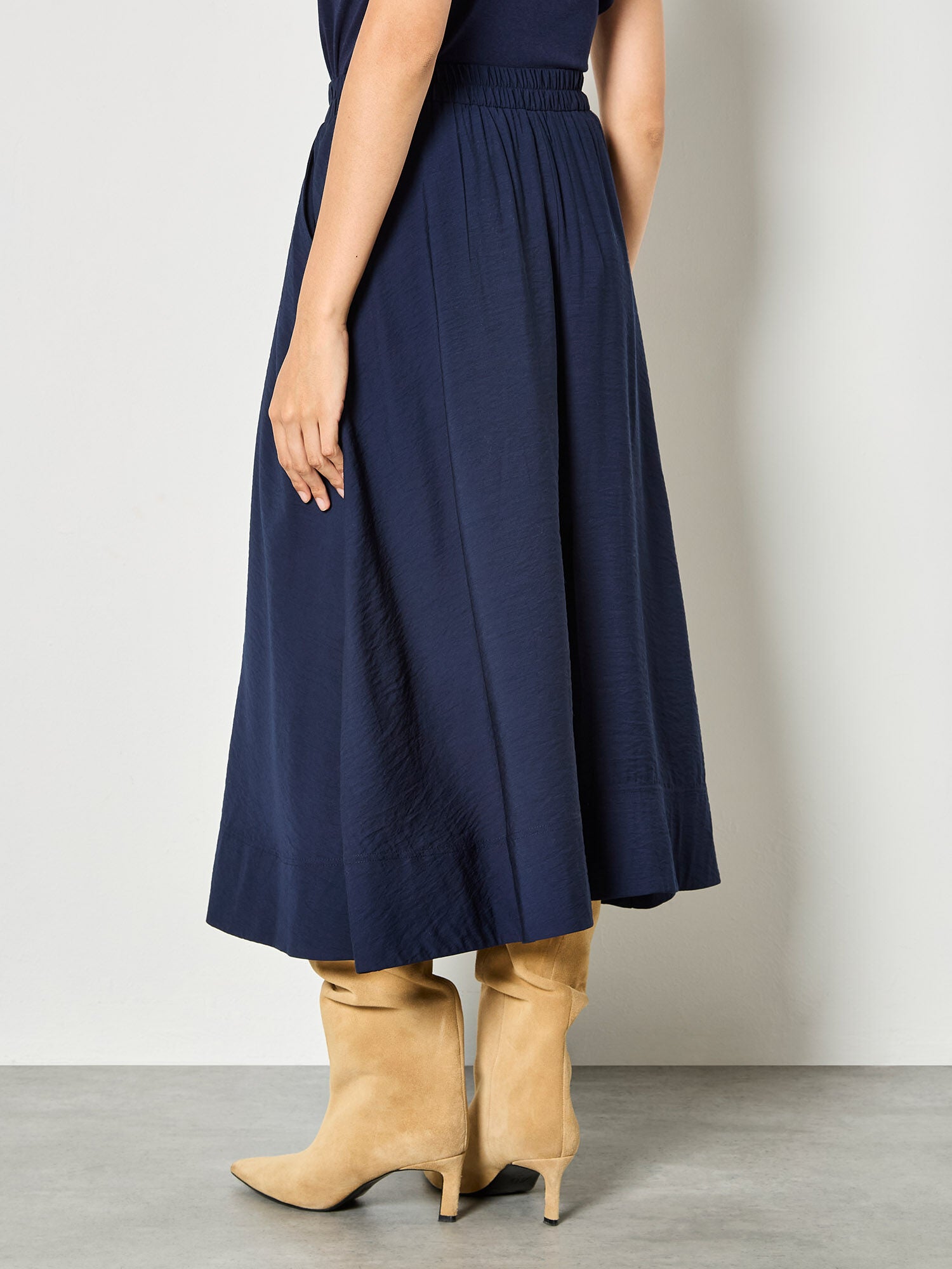 A-Line Crepe Textured Midi Skirt