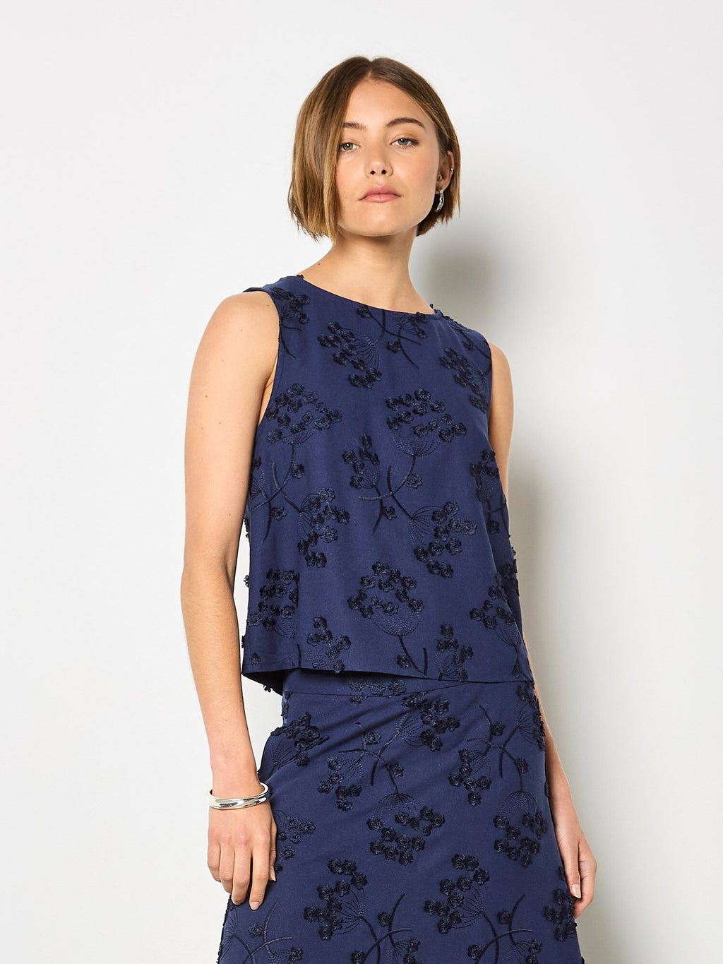 Dandellion Embroidered Linen Top