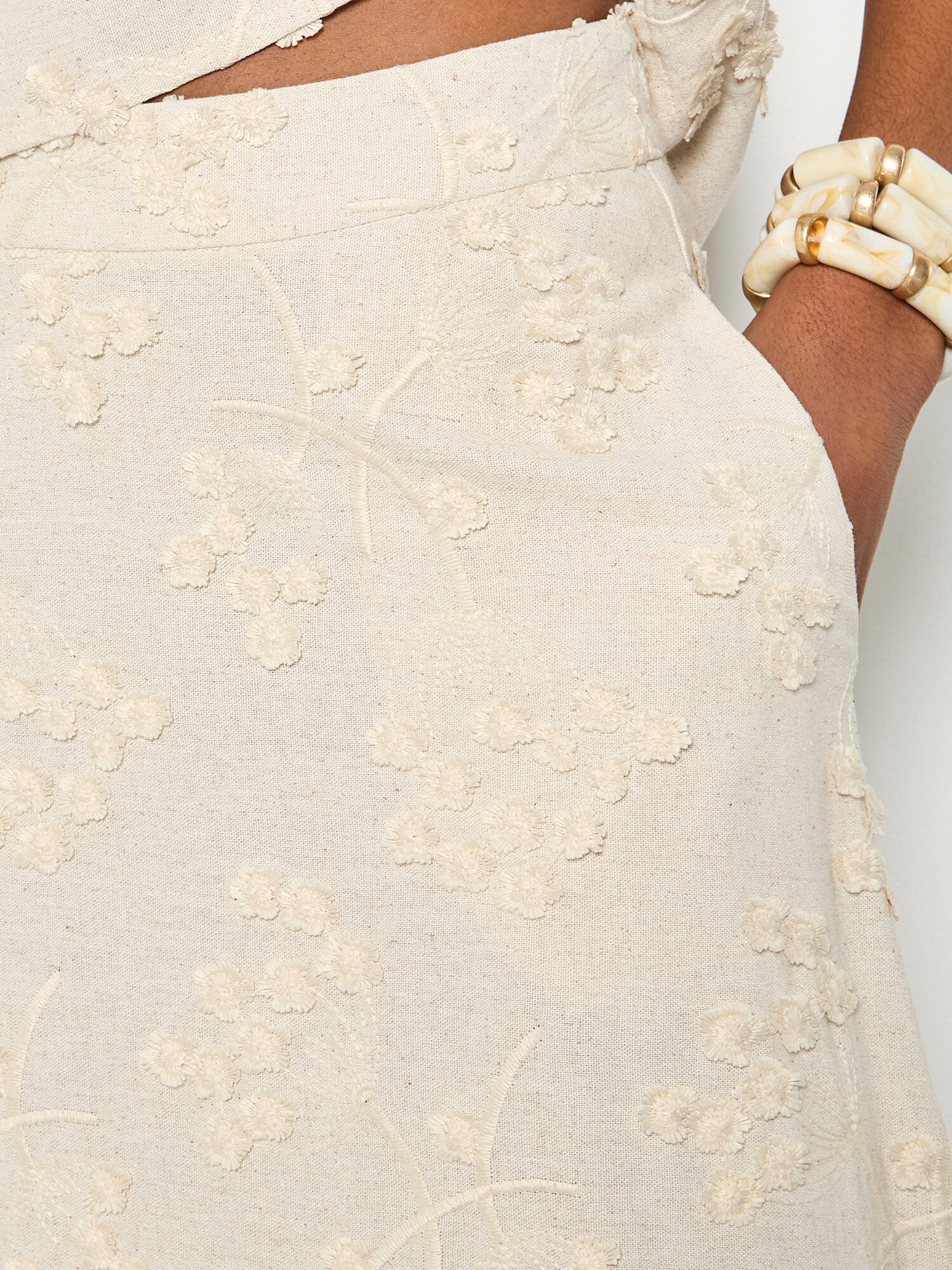 Dandellion Embroidered Maxi Skirt