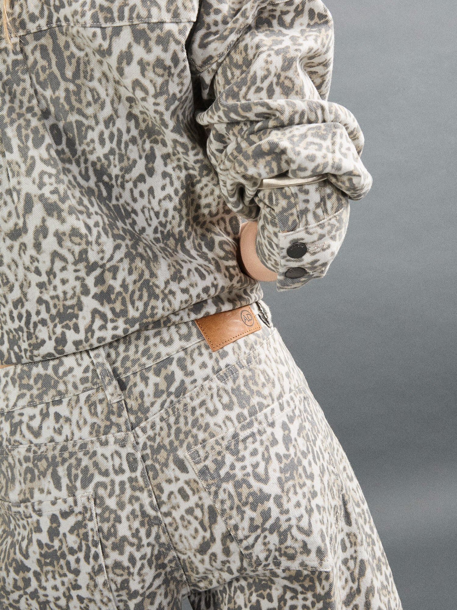 Zimi Leopard Print Jeans