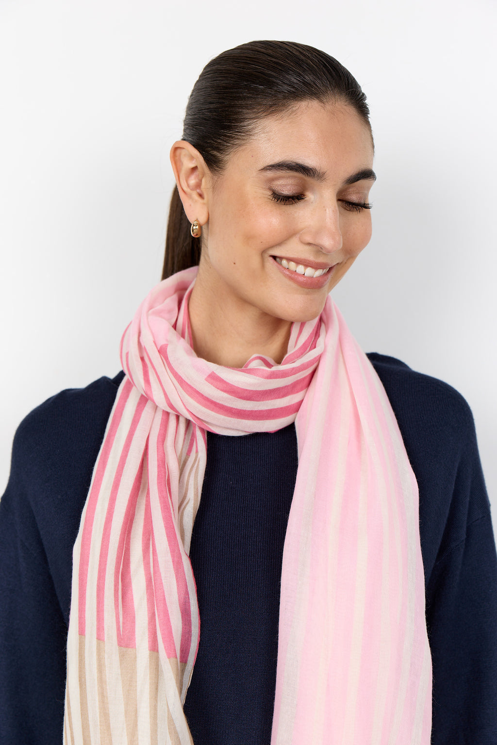 Canina Striped Pattern Scarf