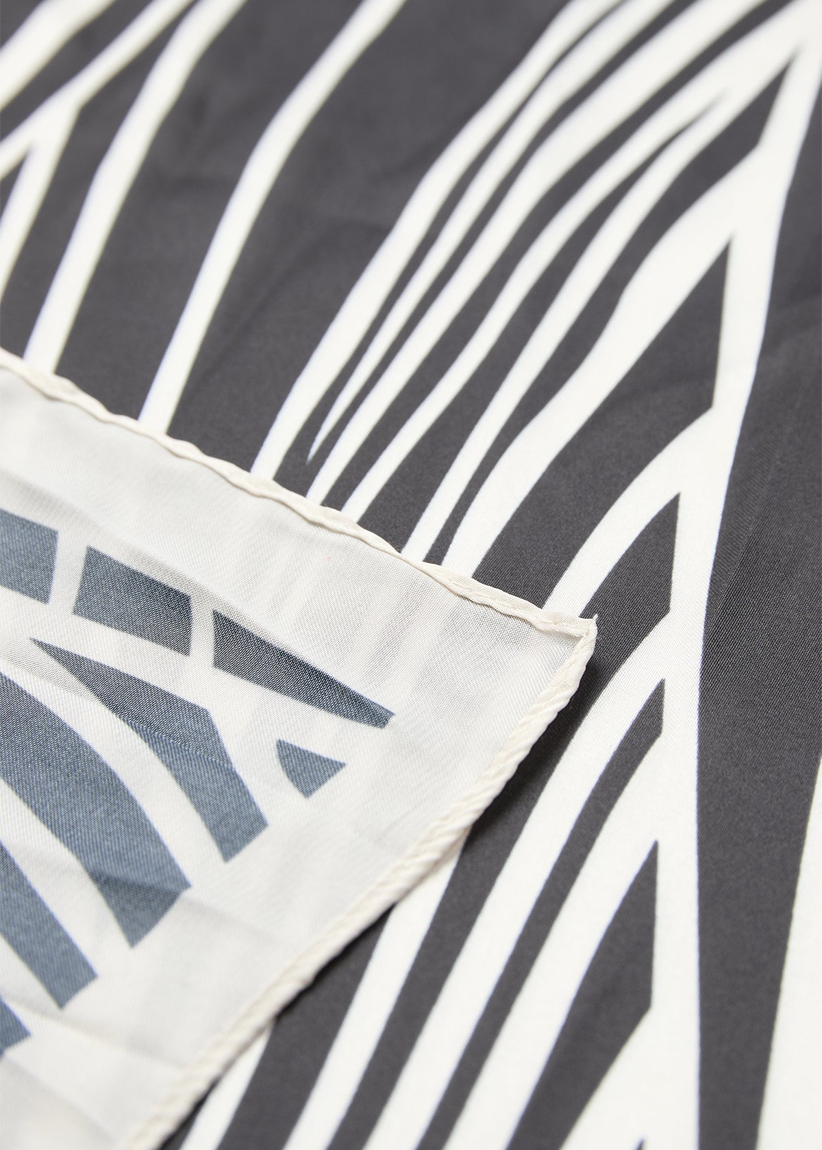 Camitta Geometric Print Scarf