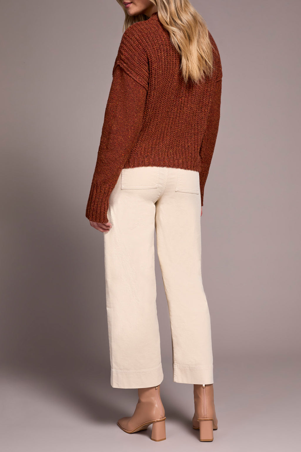 Crew Neck Sweater with Puff Sleeve