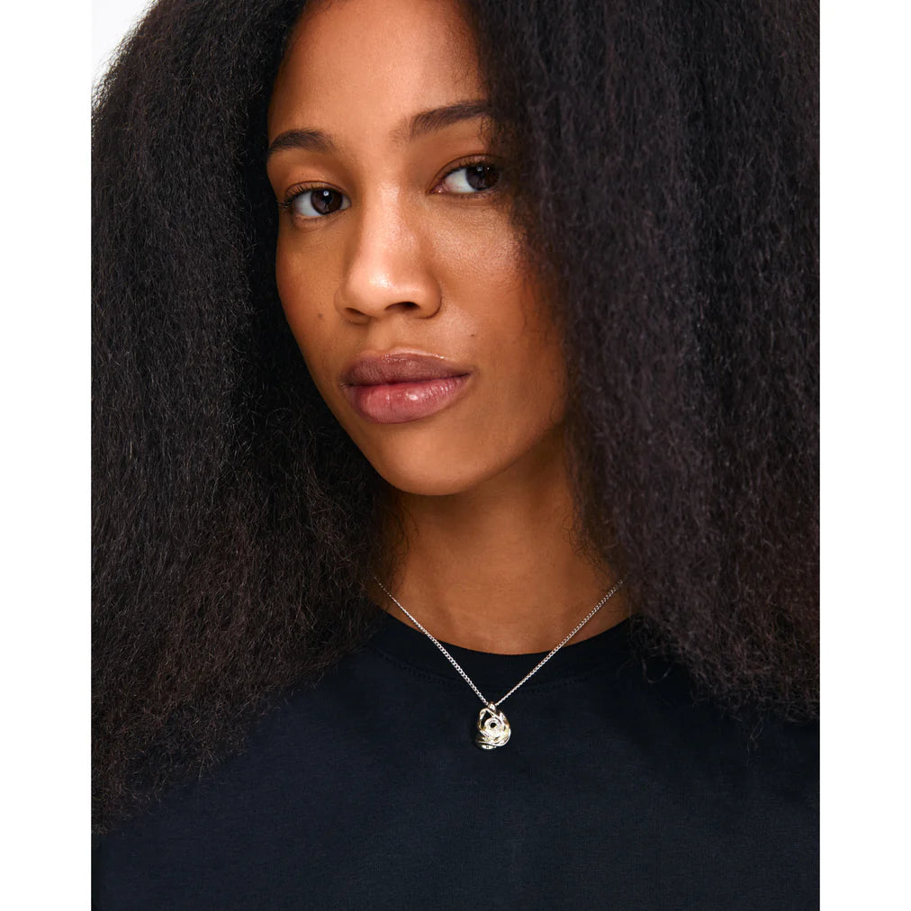 Riyan Rose Pendant Necklace