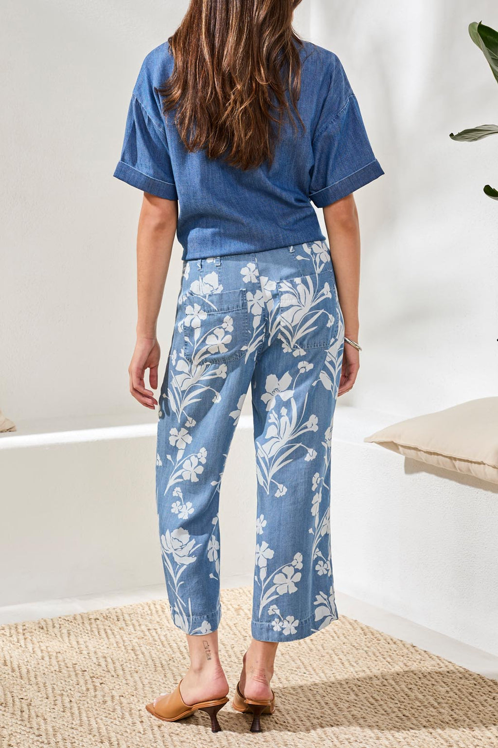Flowy Floral Print Wide Crop Pant