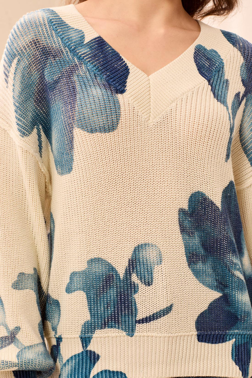 Drop Shoulder V-Neck Puff-Sleeve Printed Sweater
