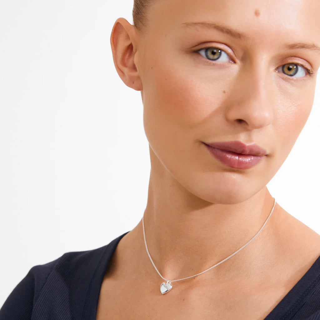 Revan Delicate Heart Necklace