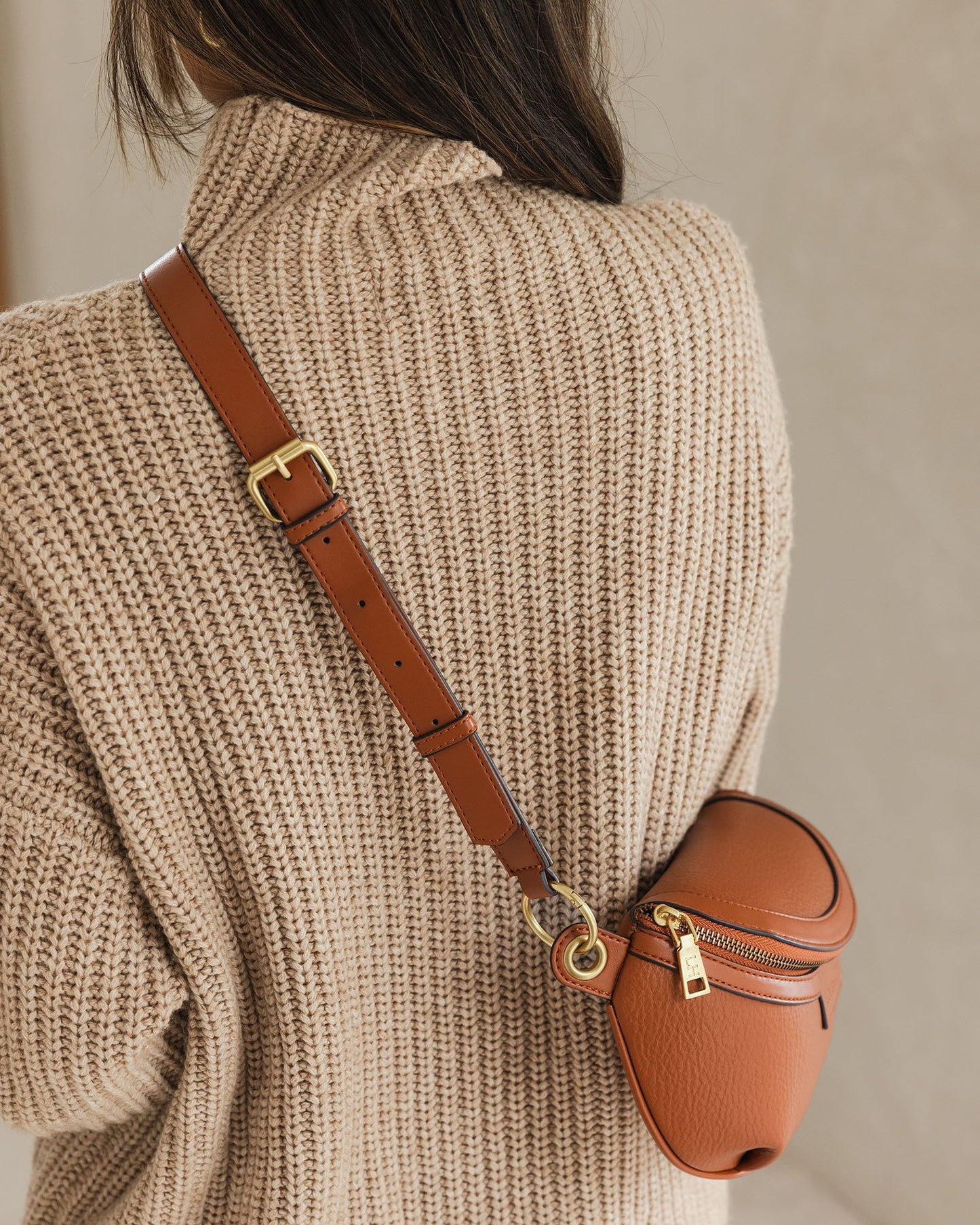 Joey Sling Bag