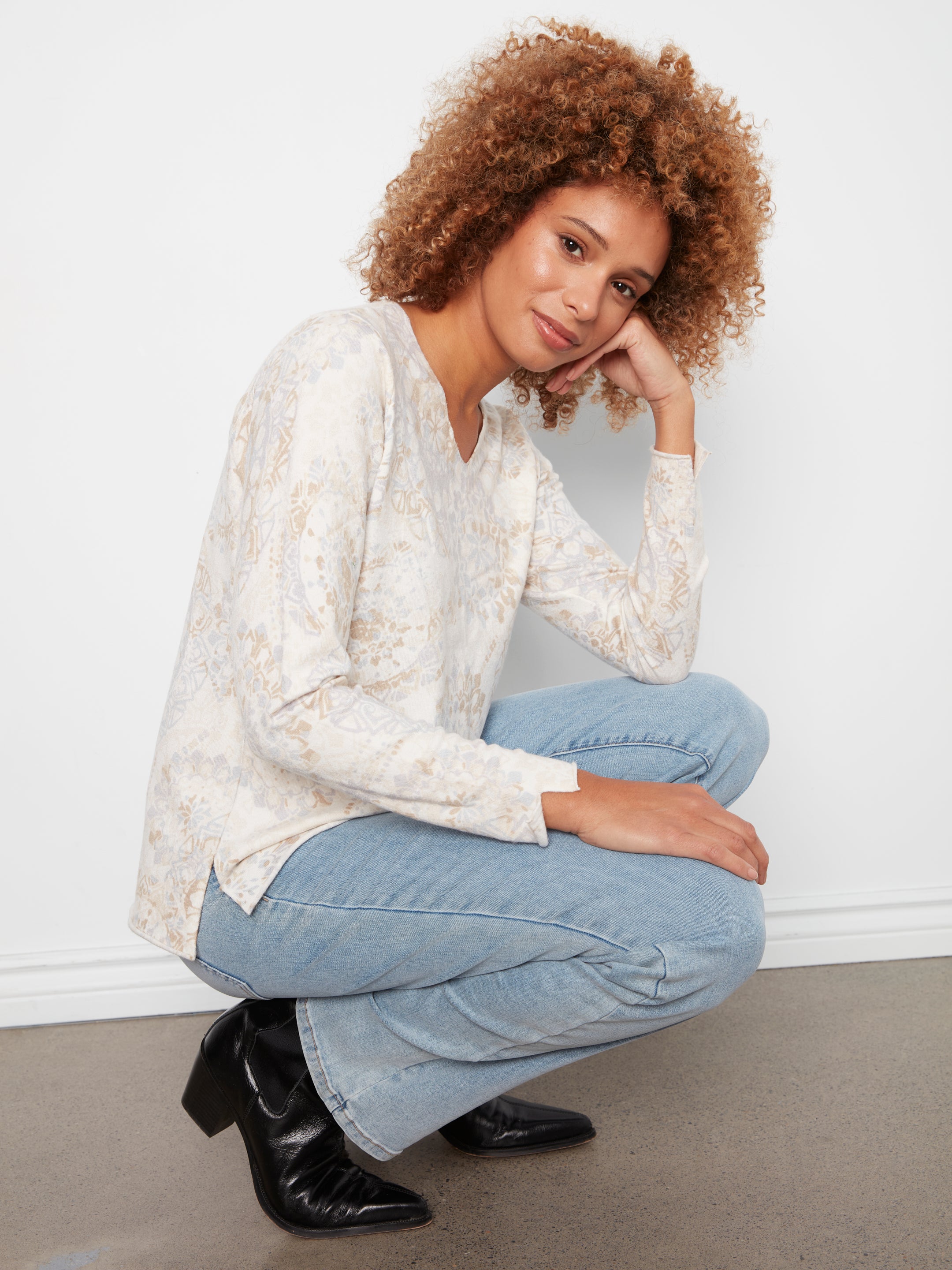 Printed Long Sleeve V Neck Sweater