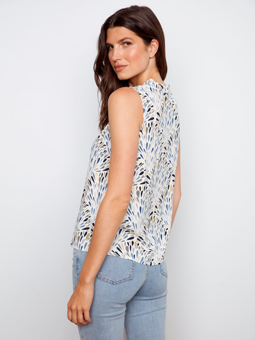 Printed Sleeveless Blouse with Ruffle