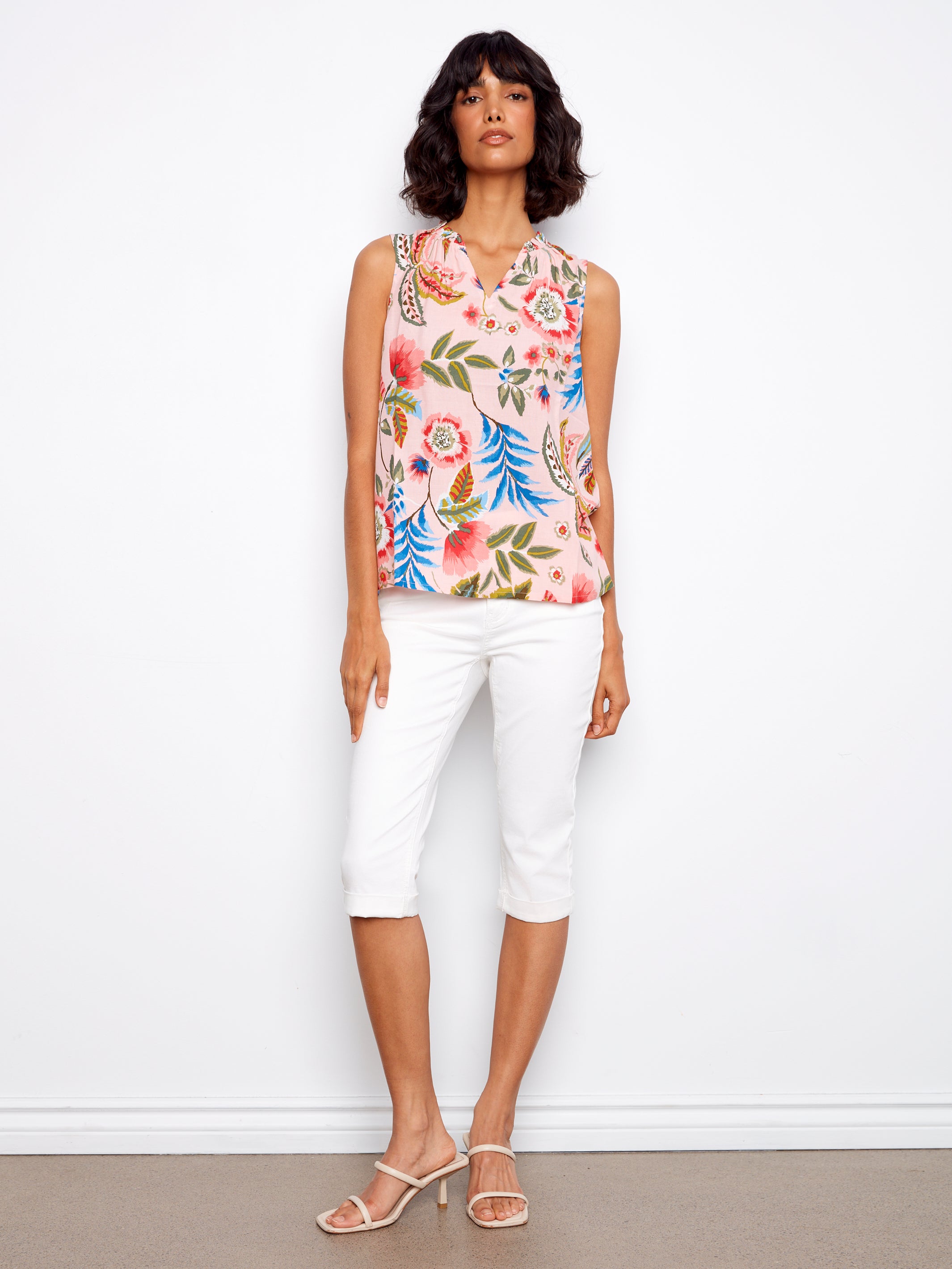 Printed Sleeveless Blouse with Ruffle