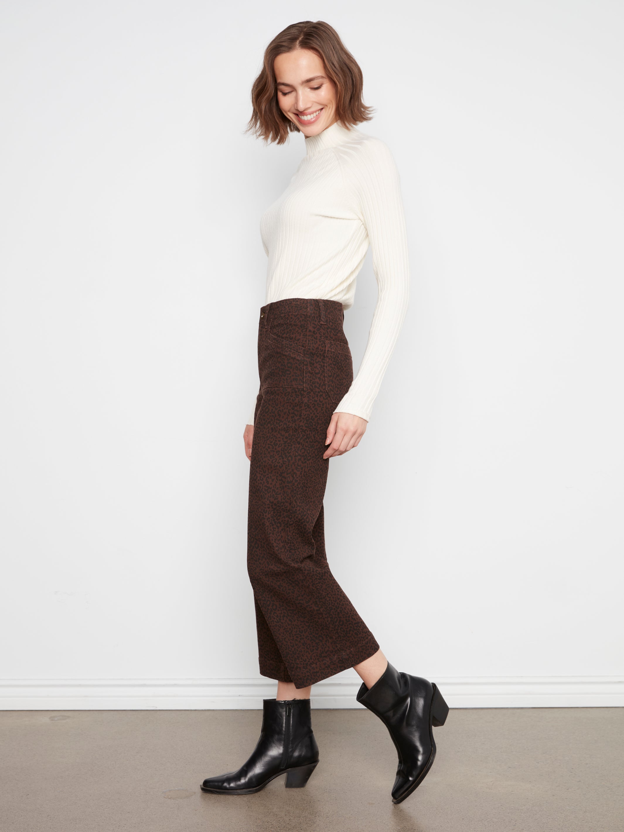Printed Cropped Wide Leg Twill Pants with Patch Pockets
