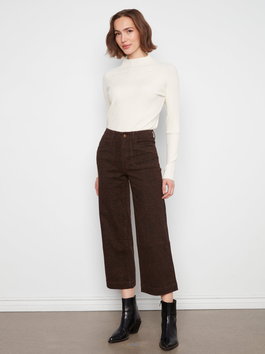 Printed Cropped Wide Leg Twill Pants with Patch Pockets