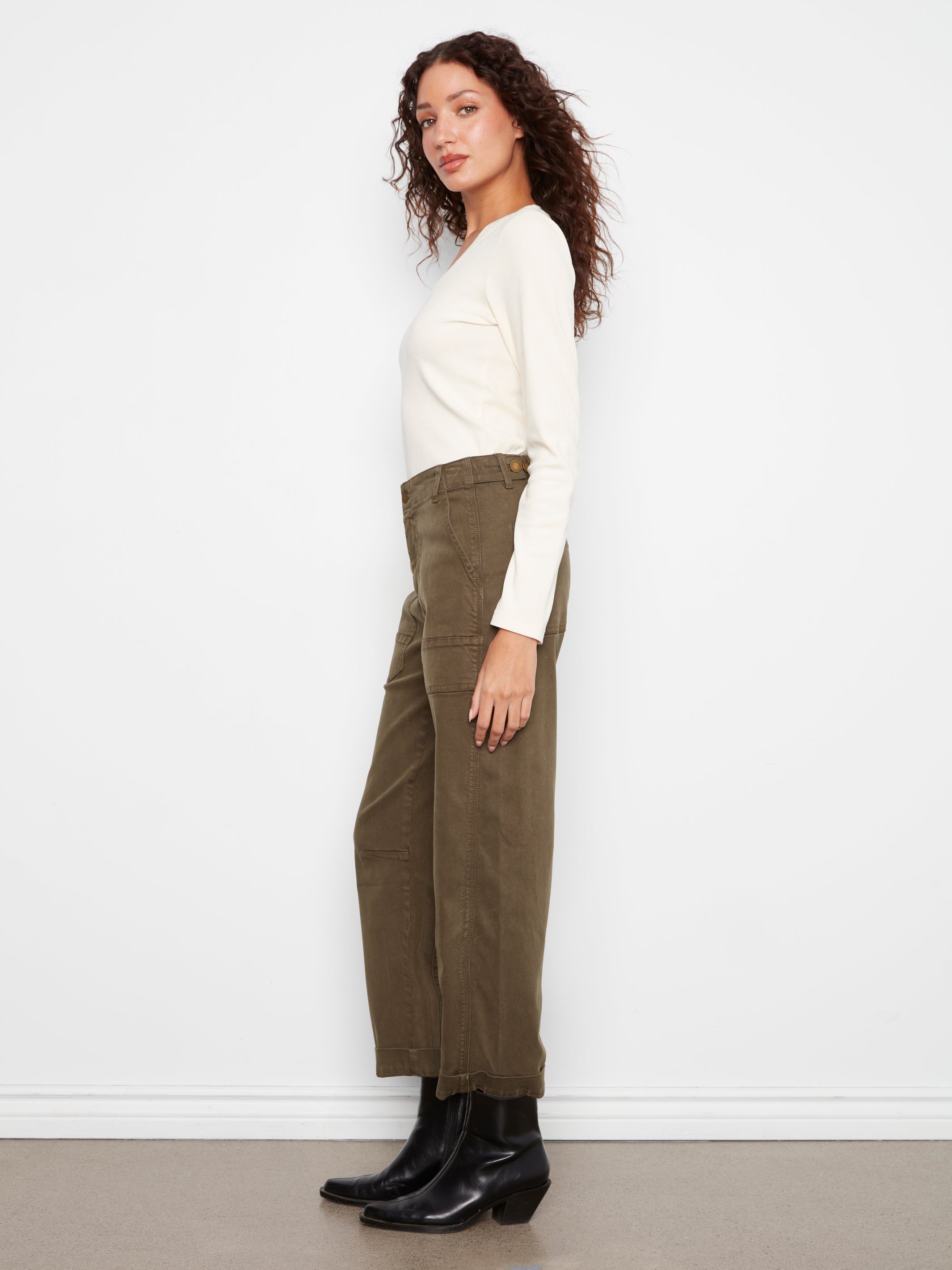 Twill Patch Pocket Barrel Leg Pants