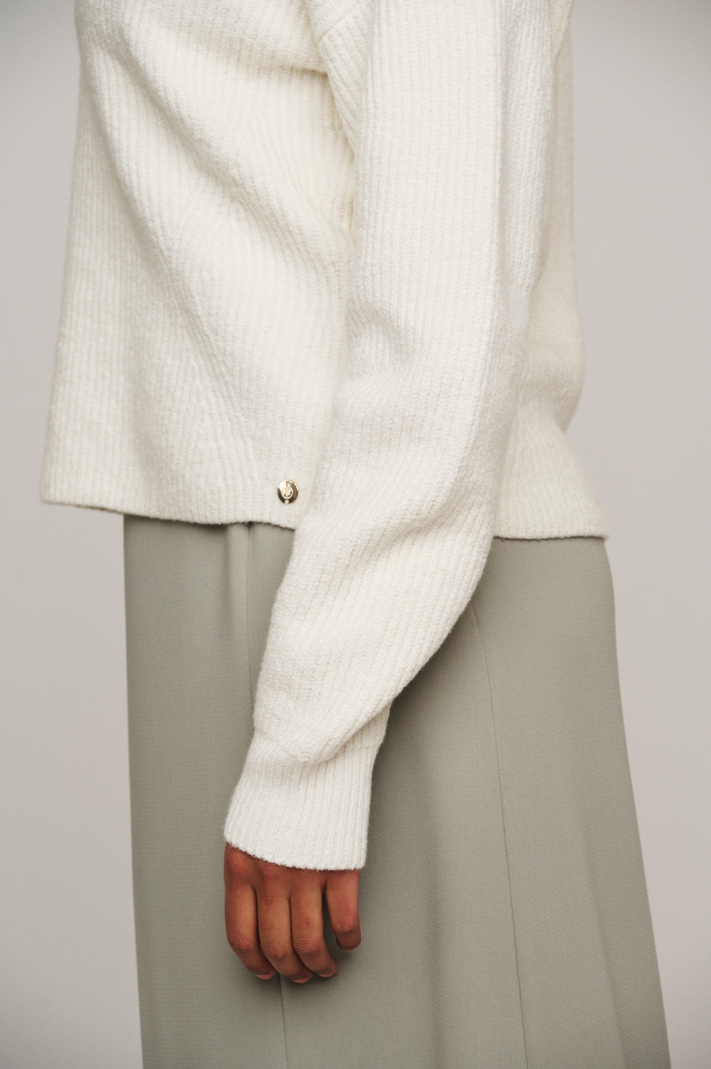 Donta V-Neck Sweater