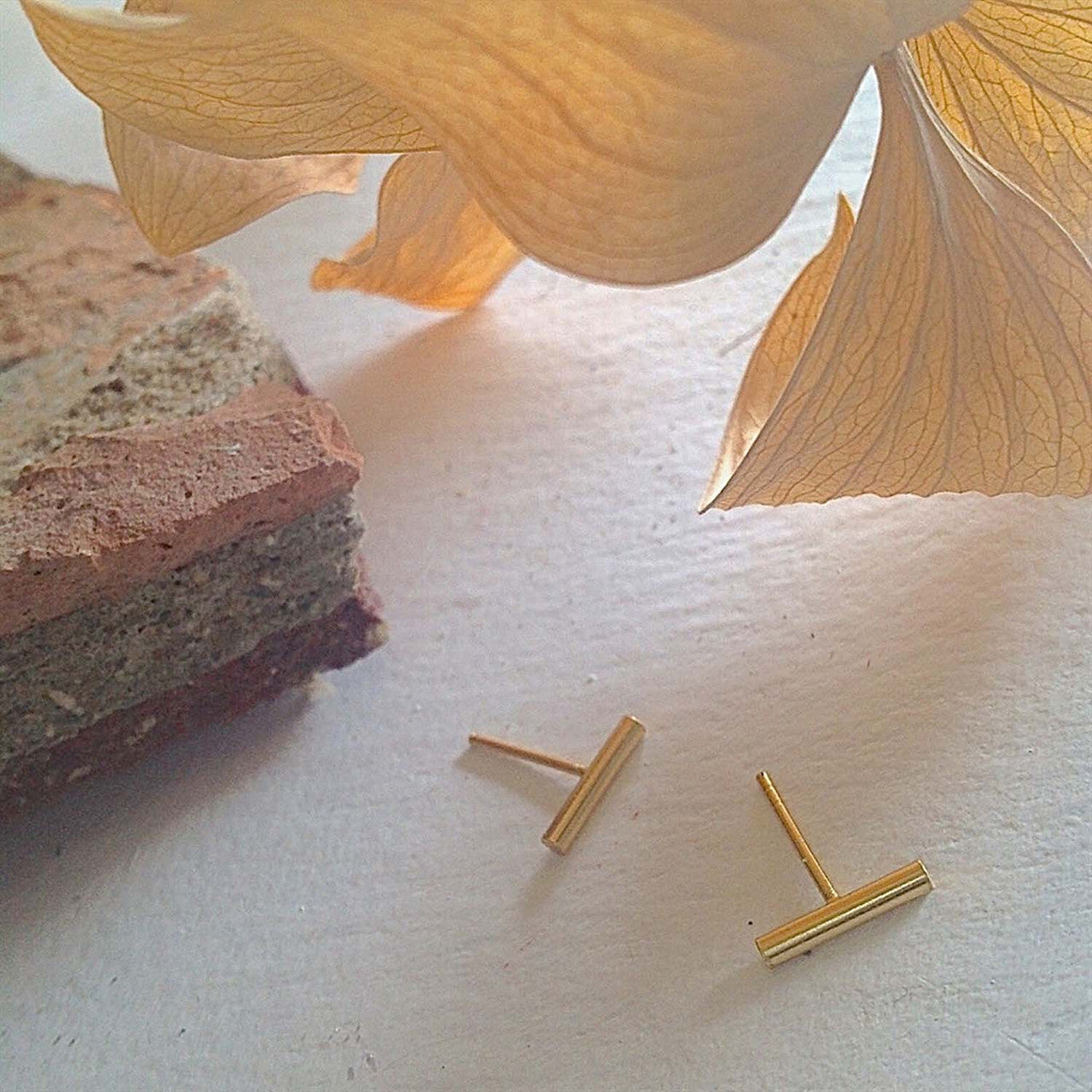 Radius Minimalist Bar Stud Earrings