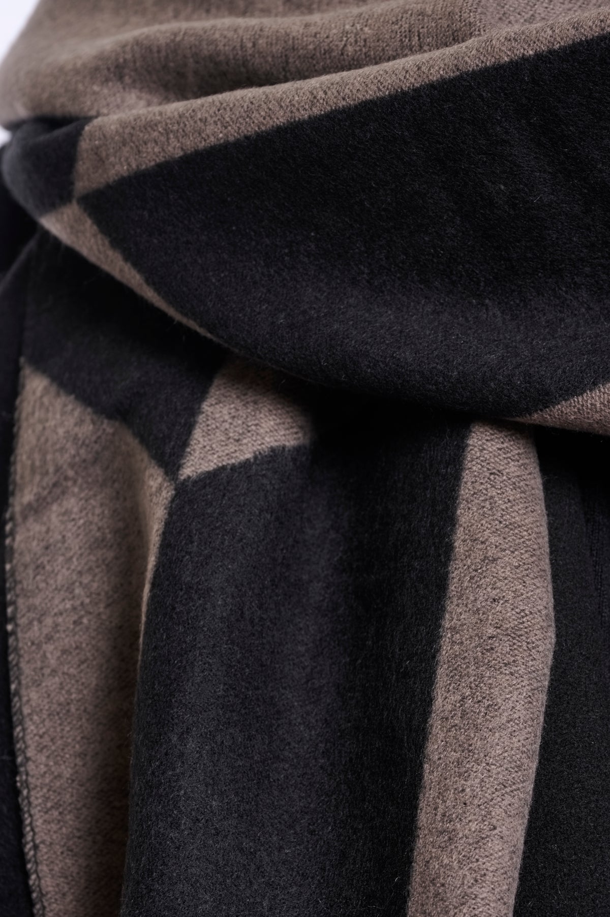 Esen Scarf