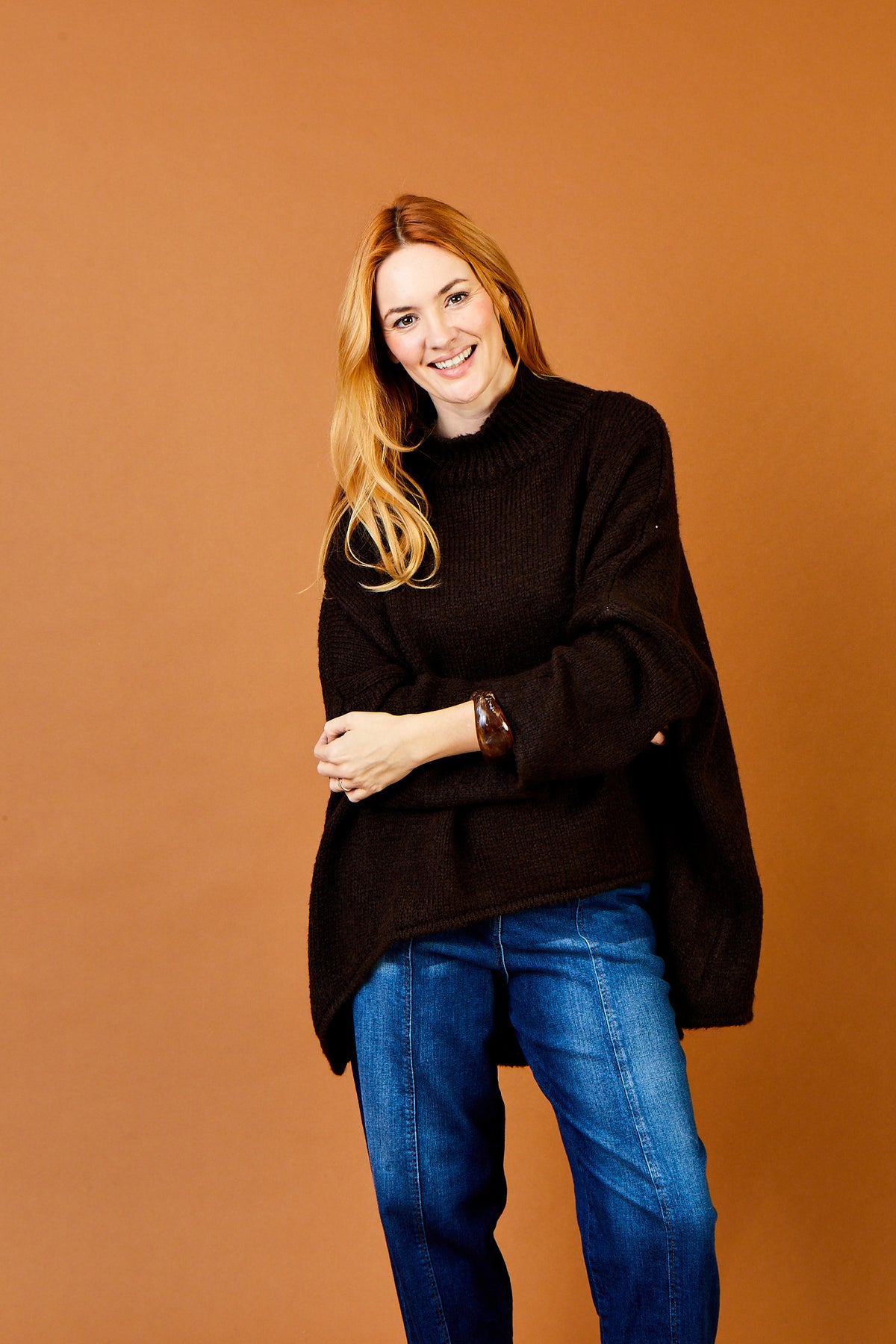 FORLI HI LO HIGH NECK OVERSIZE KNIT SWEATER