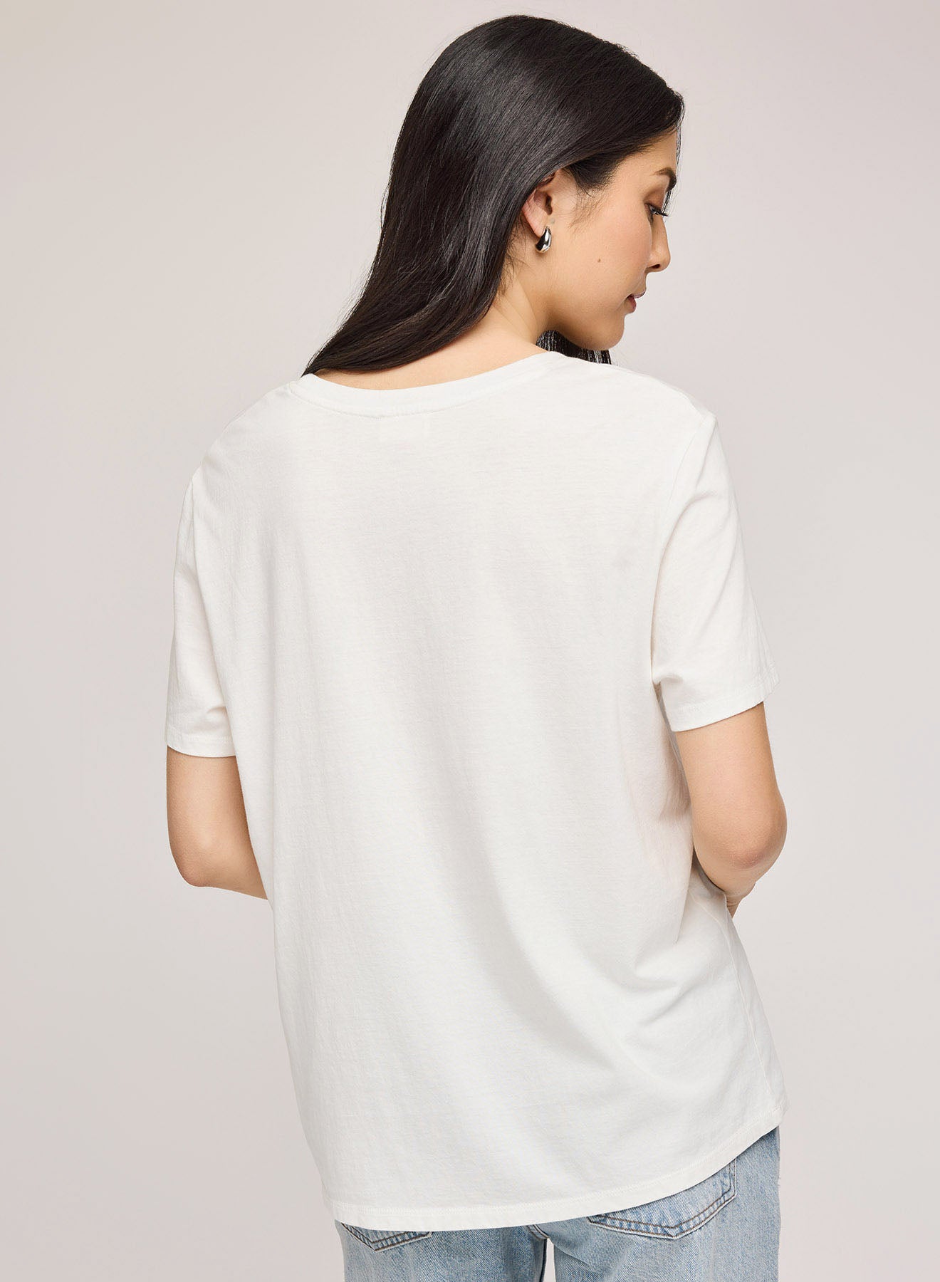 Victoria T-Shirt