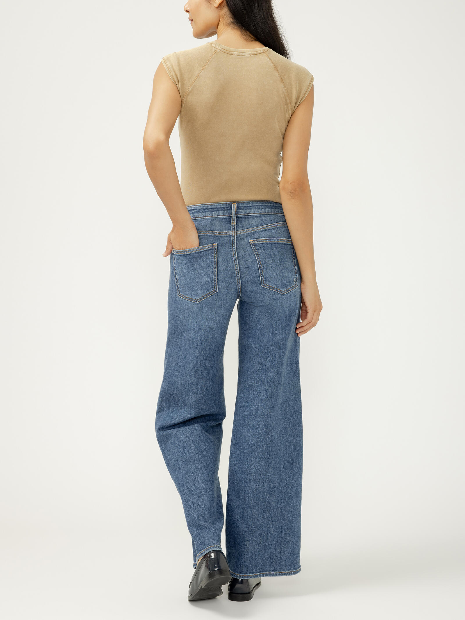 Suki Mid Rise Wide Leg Knit Flex Jeans