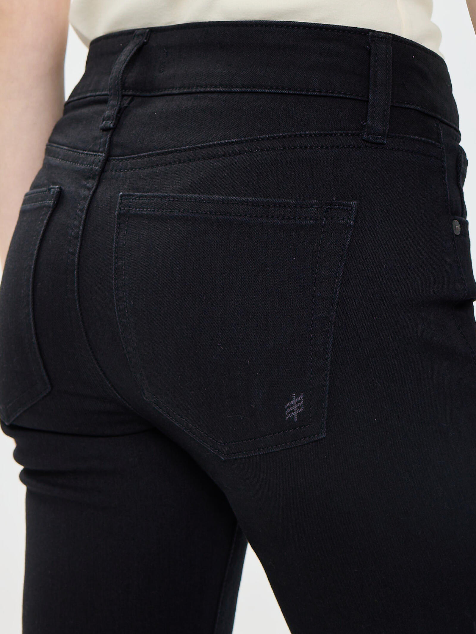Avery Trouser Leg Jeans
