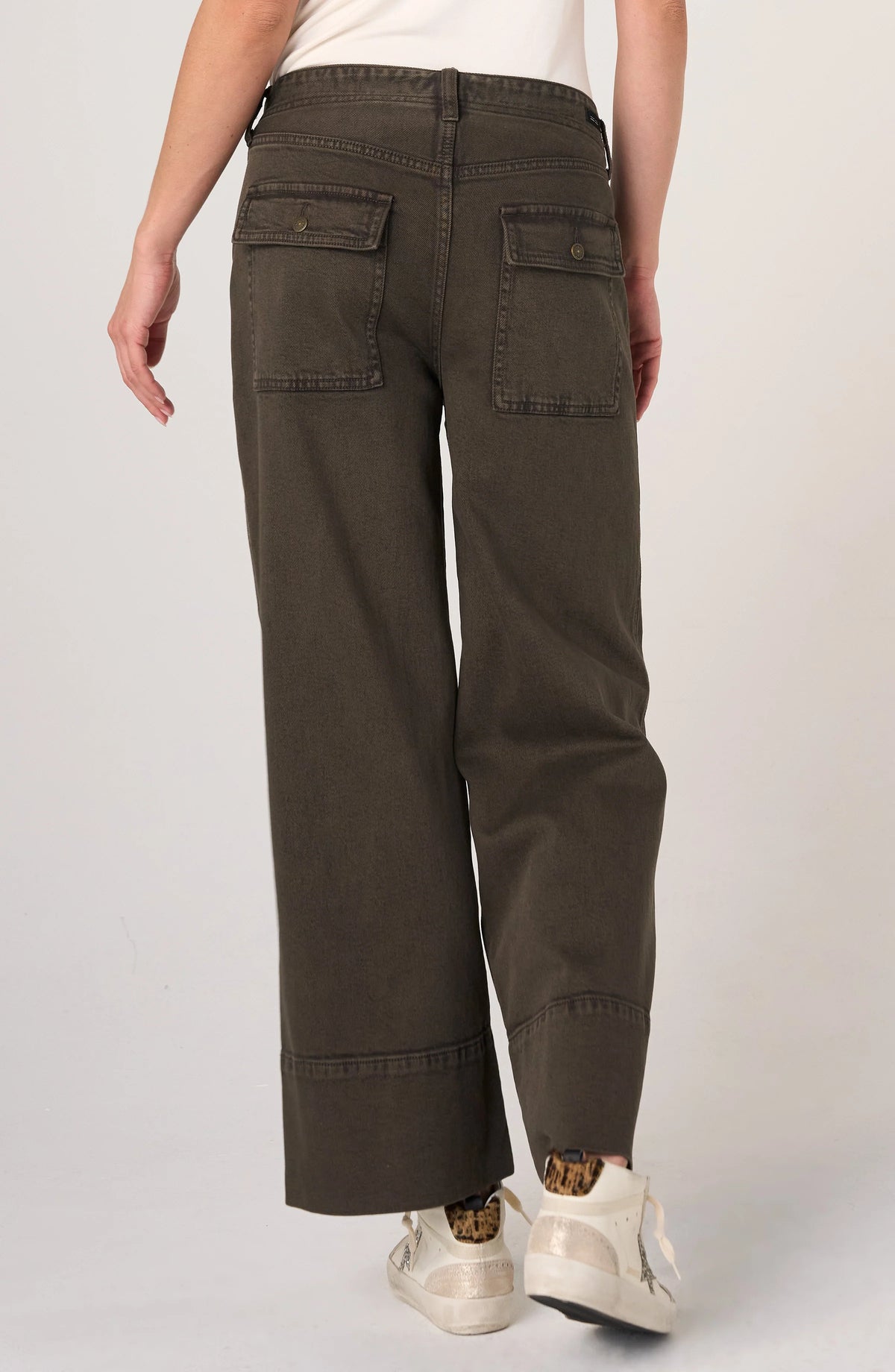 Utility Relaxed Straight