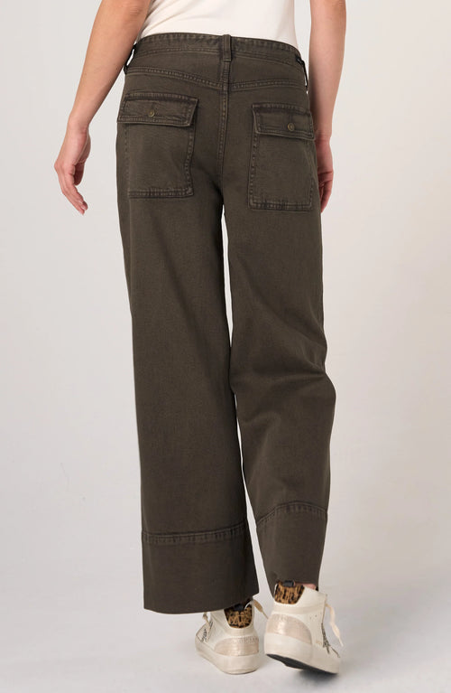 Utility Relaxed Straight